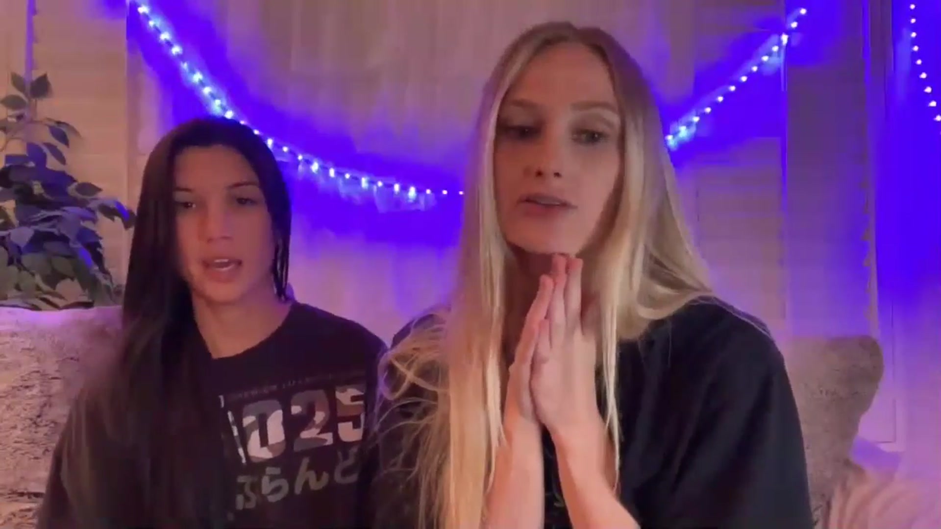 Gallery image thumbnail from HoneyLily's myfreecams stream on, 04/23/2024, 03:38 image 19 of 20