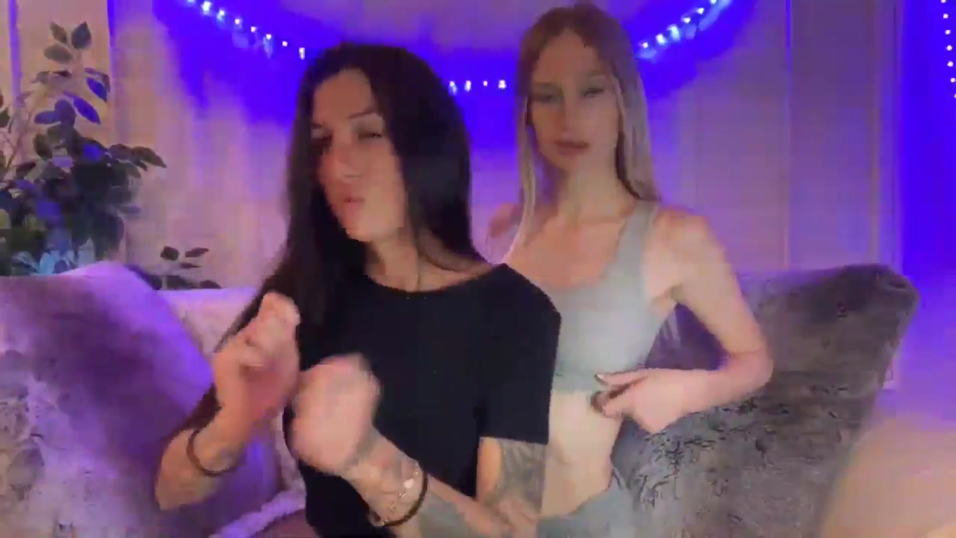 Gallery image thumbnail from HoneyLily's myfreecams stream on, 05/23/2024, 05:58 image 19 of 20