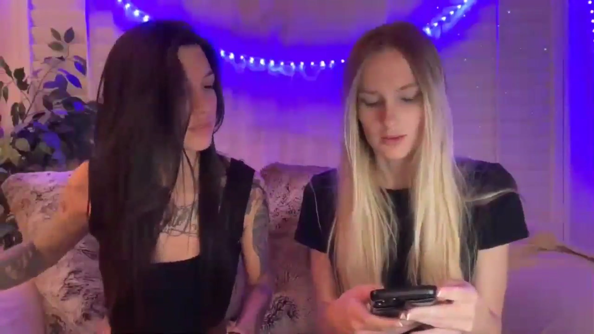 Gallery image thumbnail from HoneyLily's myfreecams stream on, 05/24/2024, 04:44 image 13 of 20
