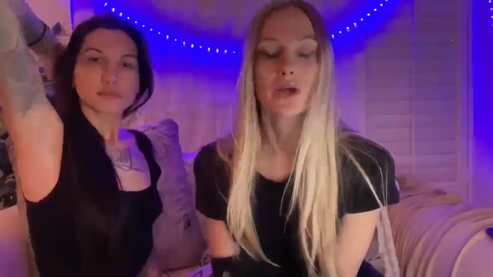 Gallery image thumbnail from HoneyLily's myfreecams stream on, 05/24/2024, 04:44 image 2 of 20