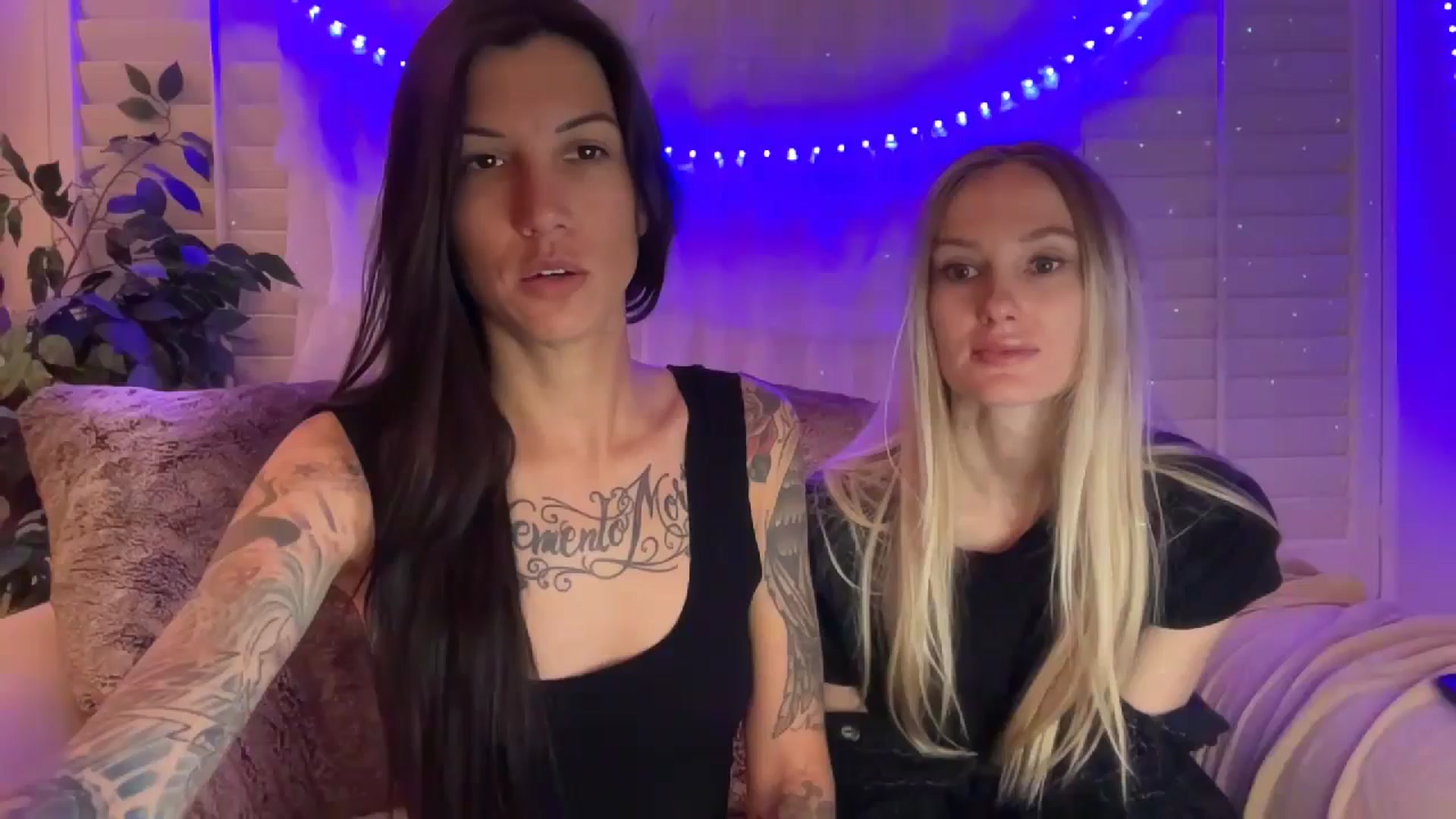 Gallery image thumbnail from HoneyLily's myfreecams stream on, 05/24/2024, 04:44 image 1 of 20