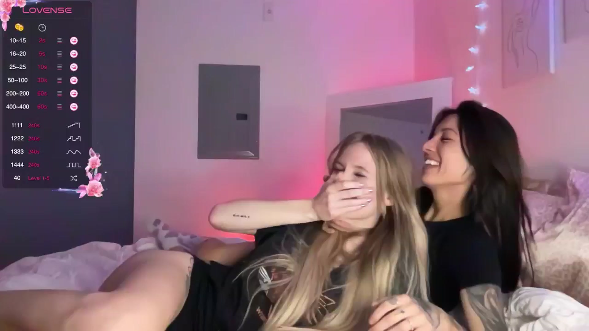 Gallery image thumbnail from HoneyLily's myfreecams stream on, 11/28/2024, 05:40 image 19 of 20