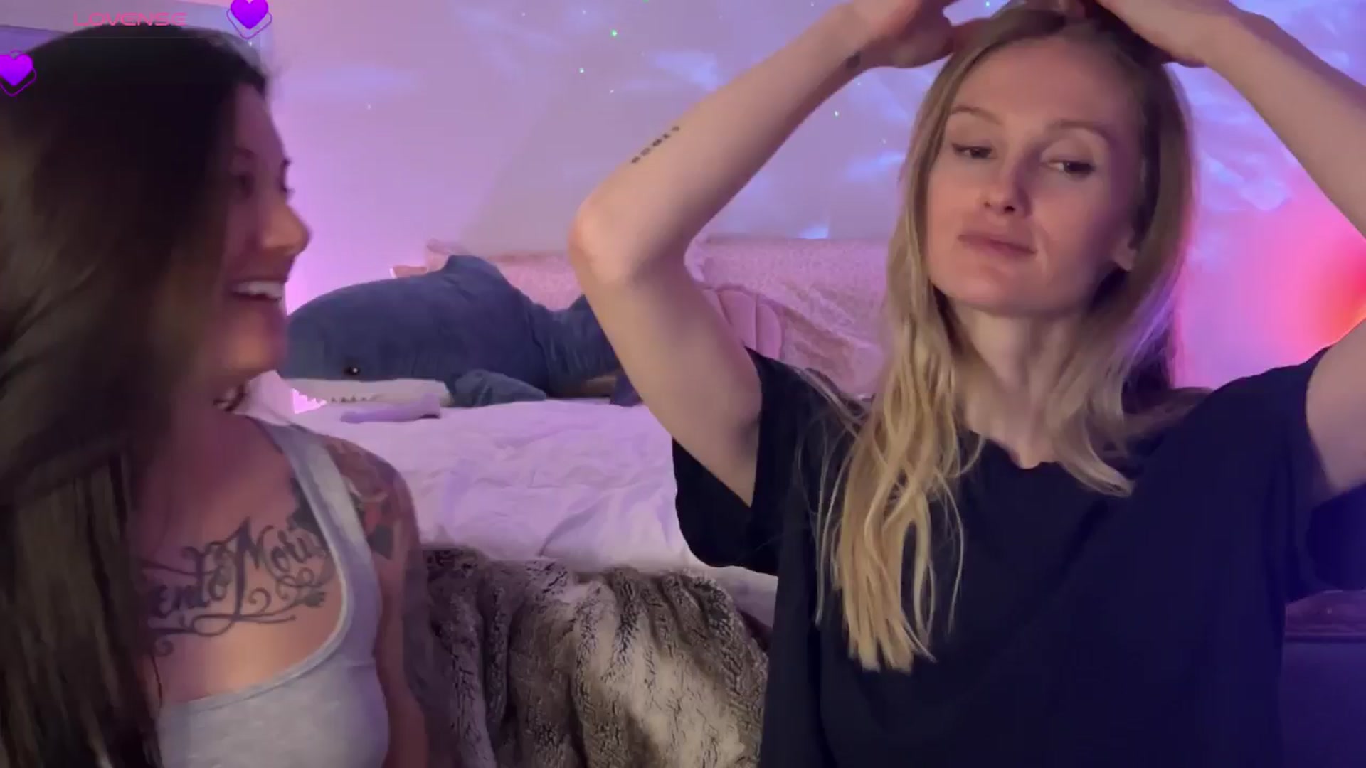 Gallery image thumbnail from HoneyLily's myfreecams stream on, 03/05/2025, 05:36 image 5 of 20