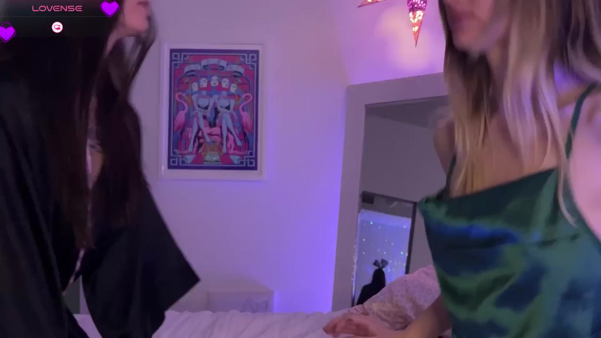 Gallery image thumbnail from HoneyLily's myfreecams stream on, 03/18/2025, 06:15 image 1 of 20