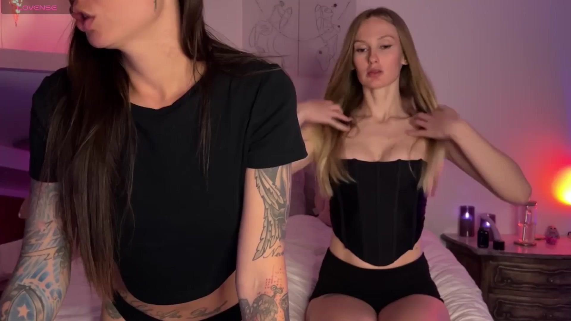 Gallery image thumbnail from HoneyLily's myfreecams stream on, 09/16/2025, 02:55 image 7 of 20