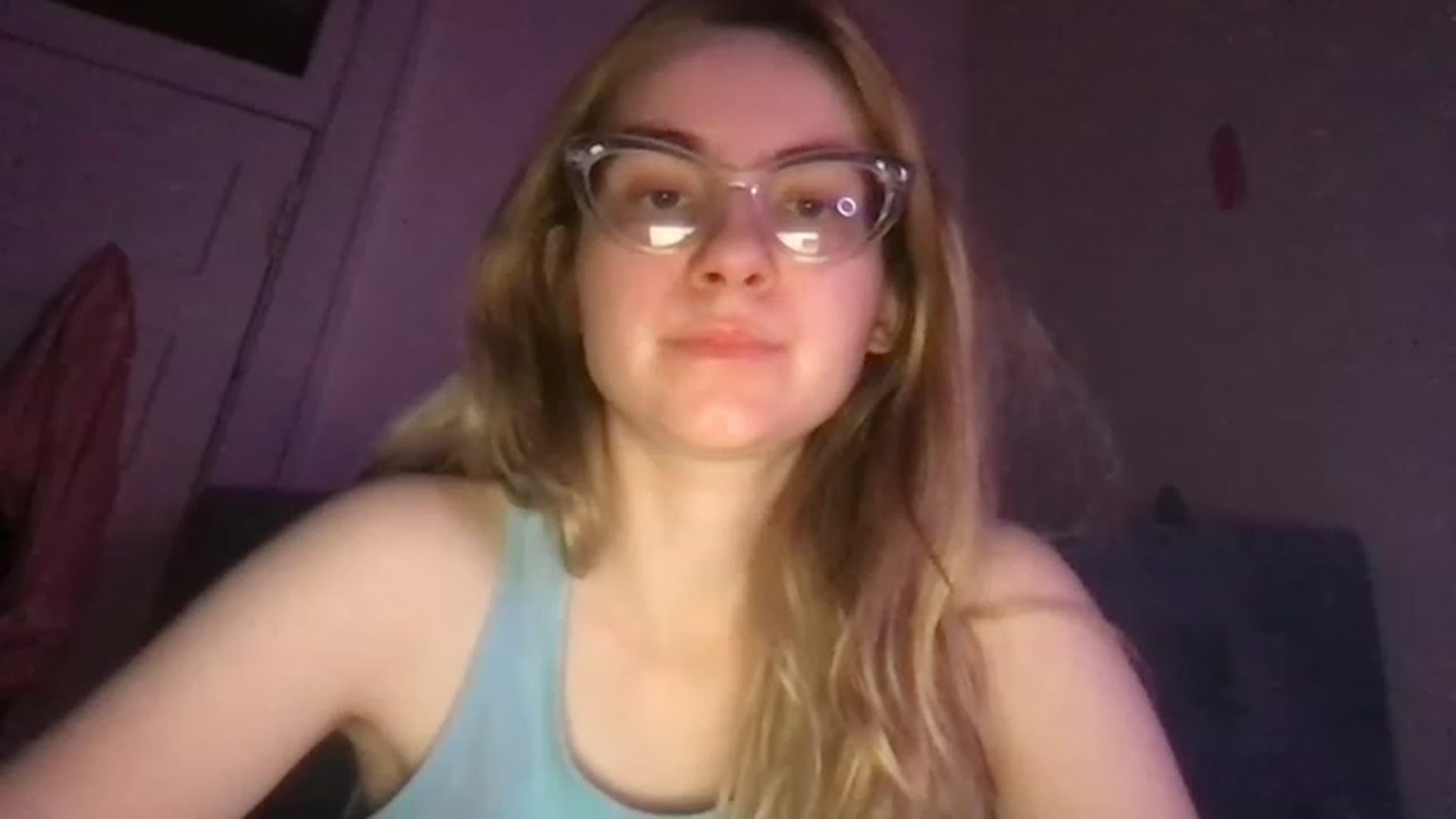 Gallery image thumbnail from HoneyLimbed's myfreecams stream on, 05/22/2023, 01:24 image 20 of 20