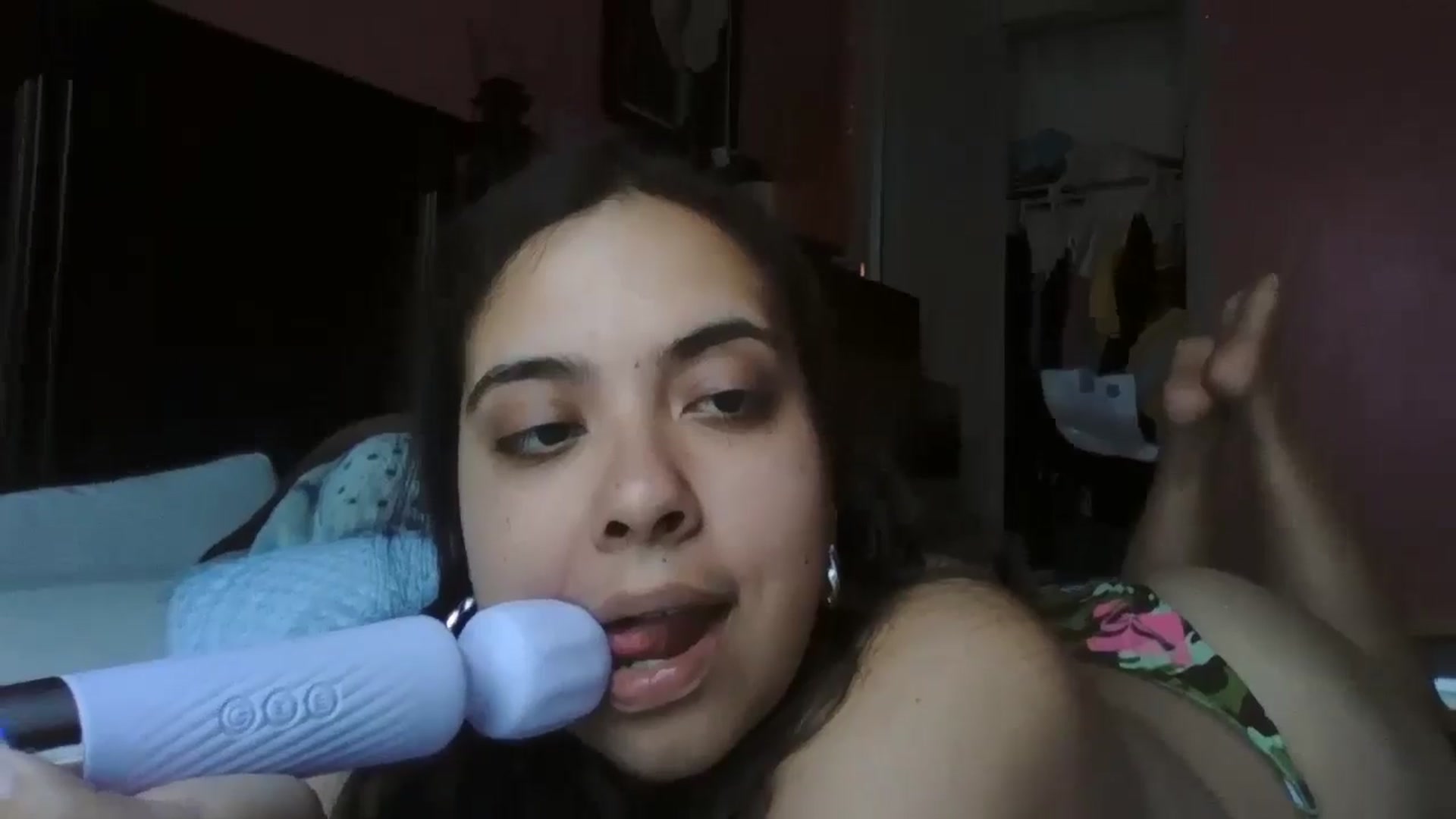 Gallery image thumbnail from HoneyLips008's myfreecams stream on, 07/26/2024, 18:32 image 11 of 20