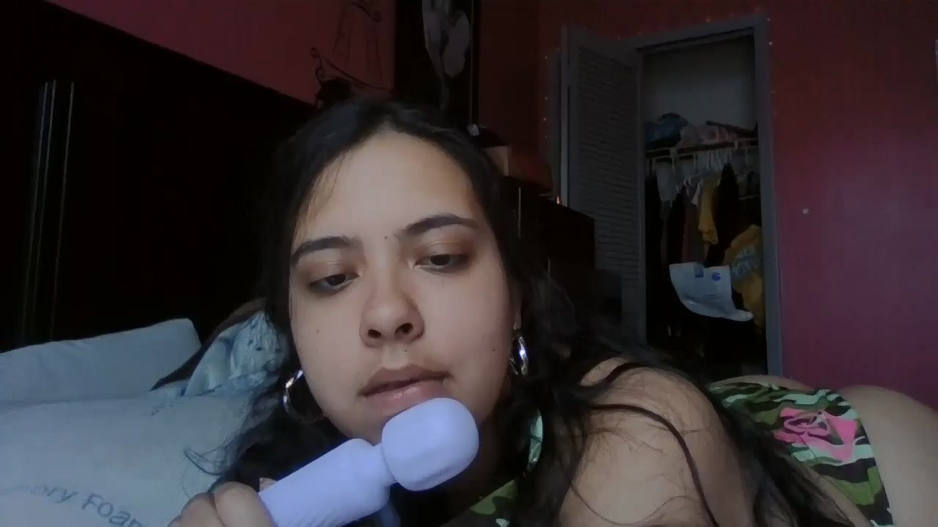 Gallery image thumbnail from HoneyLips008's myfreecams stream on, 07/26/2024, 18:32 image 19 of 20