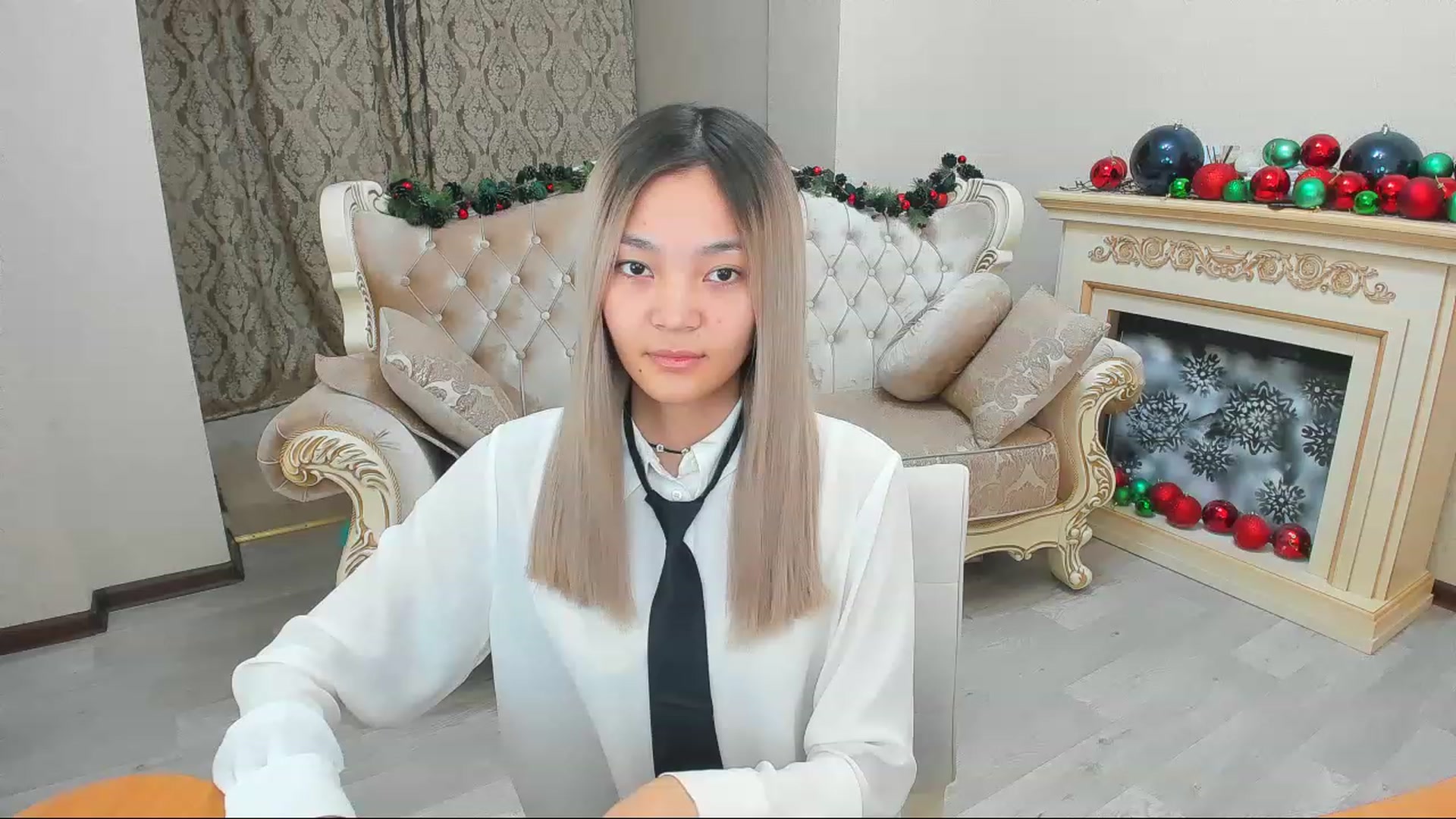Gallery image thumbnail from HoneyLook's myfreecams stream on, 12/29/2022, 12:46 image 17 of 20