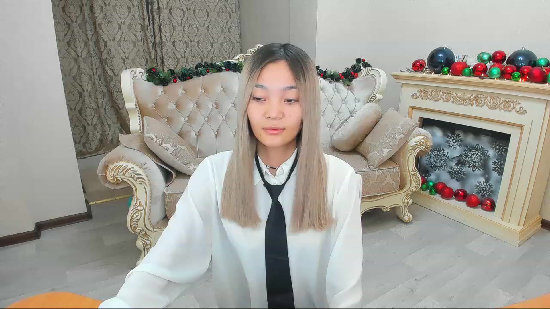 Gallery image thumbnail from HoneyLook's myfreecams stream on, 12/29/2022, 12:46 image 14 of 20