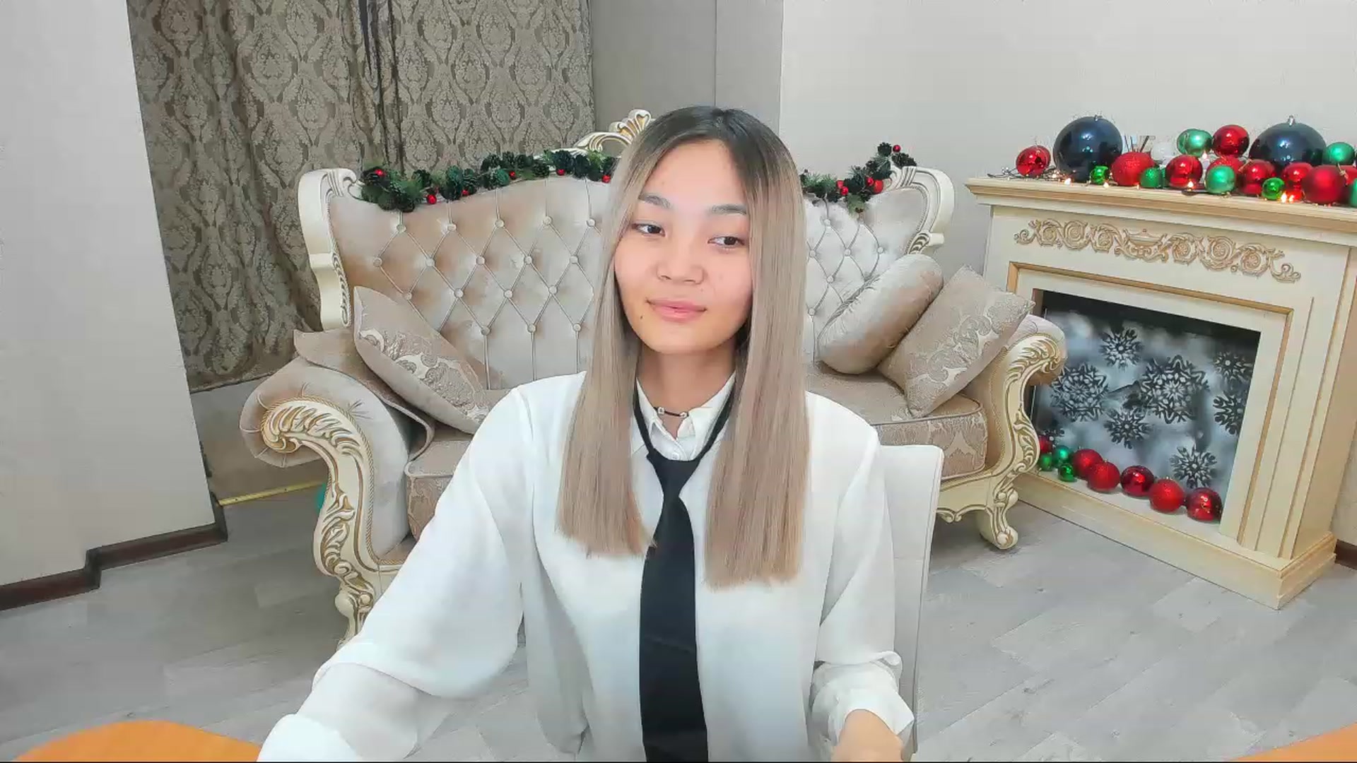 Gallery image thumbnail from HoneyLook's myfreecams stream on, 12/29/2022, 12:46 image 7 of 20