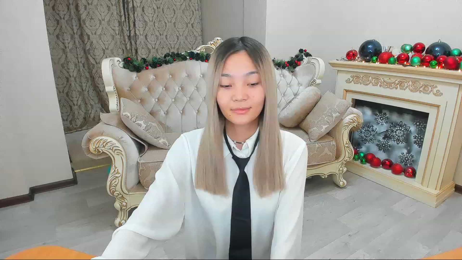 Gallery image thumbnail from HoneyLook's myfreecams stream on, 12/29/2022, 12:46 image 20 of 20