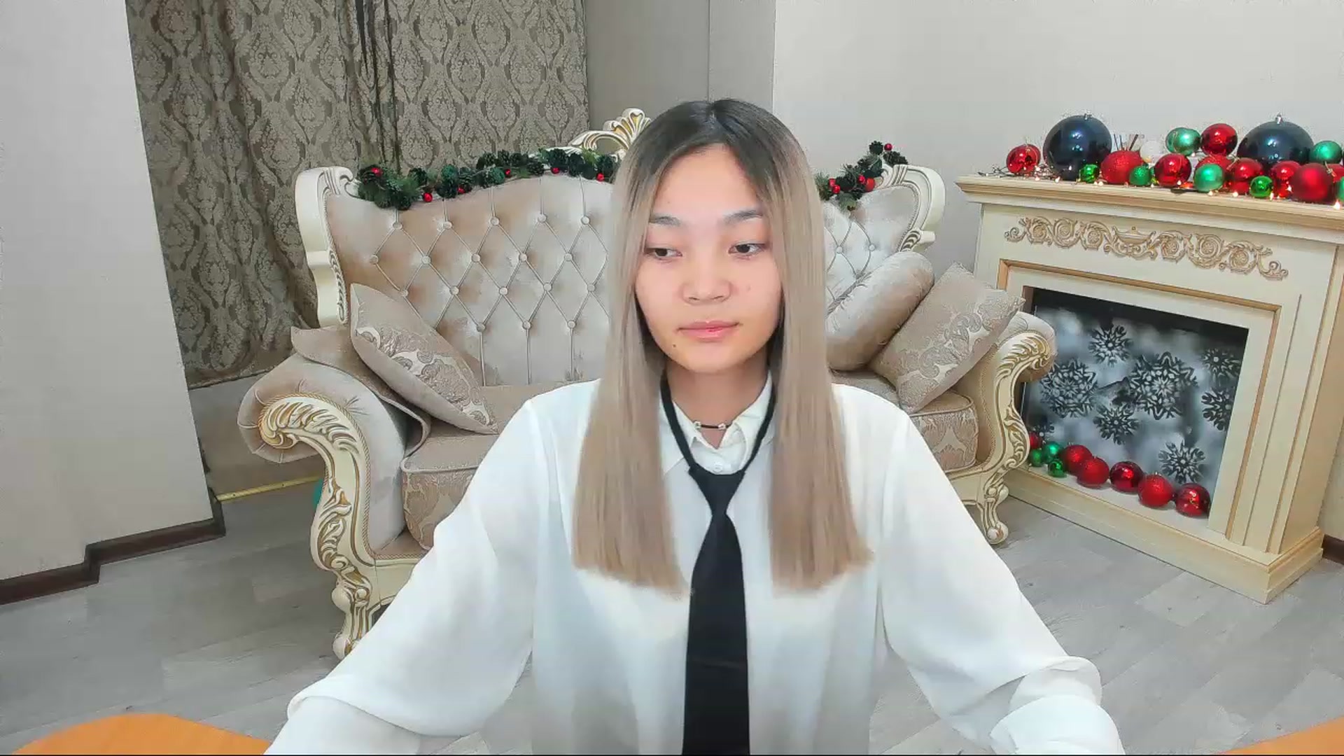 Gallery image thumbnail from HoneyLook's myfreecams stream on, 12/29/2022, 12:46 image 16 of 20