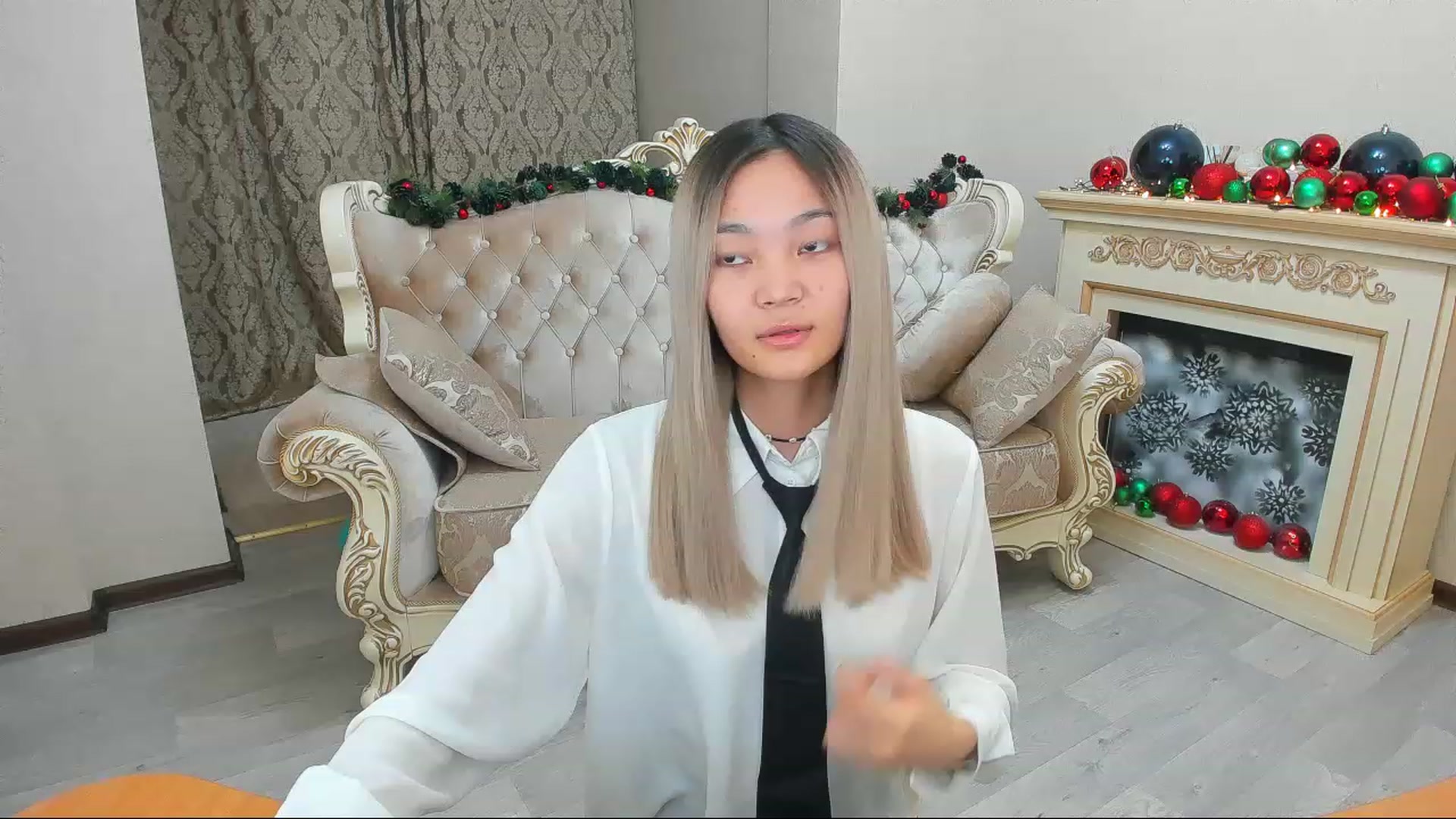 Gallery image thumbnail from HoneyLook's myfreecams stream on, 12/29/2022, 12:46 image 9 of 20