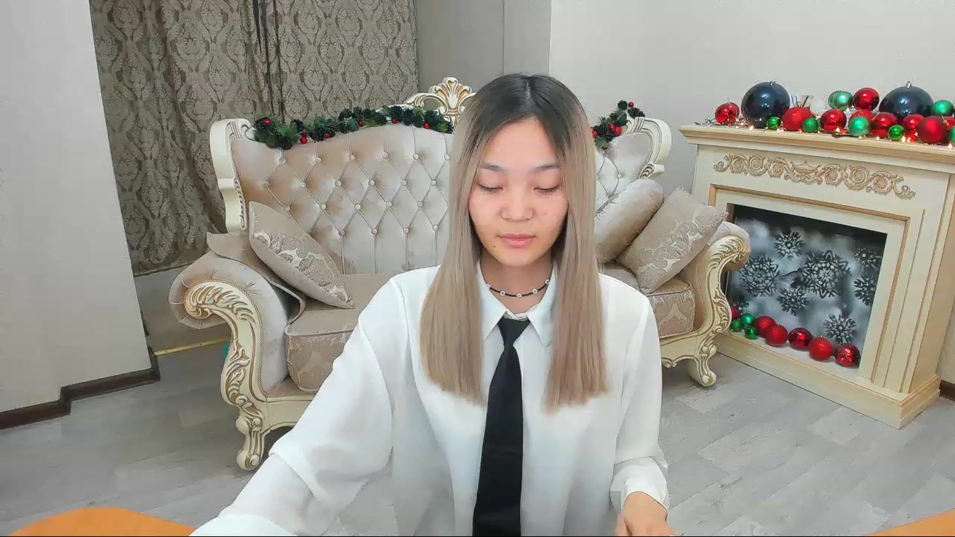 Gallery image thumbnail from HoneyLook's myfreecams stream on, 12/29/2022, 13:28 image 2 of 20