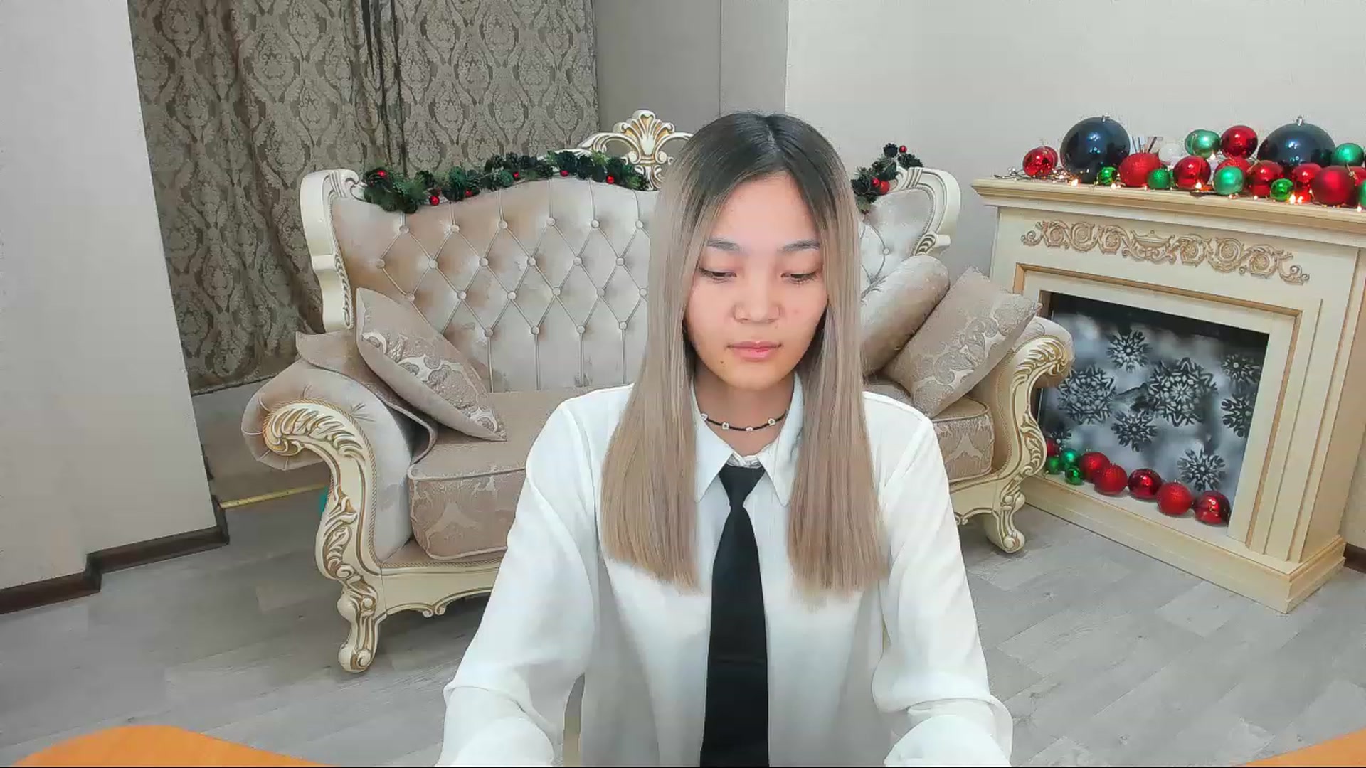 Gallery image thumbnail from HoneyLook's myfreecams stream on, 12/29/2022, 13:28 image 13 of 20