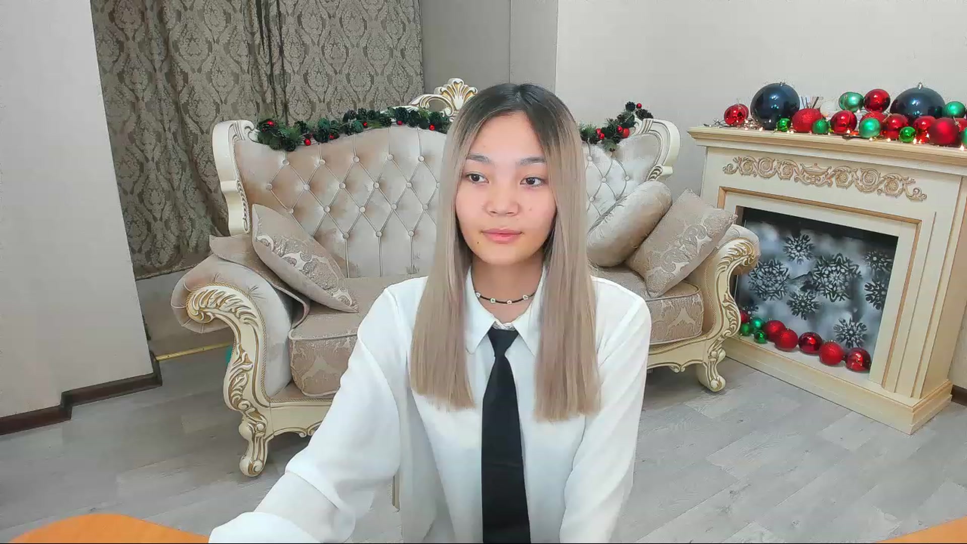 Gallery image thumbnail from HoneyLook's myfreecams stream on, 12/29/2022, 13:28 image 20 of 20