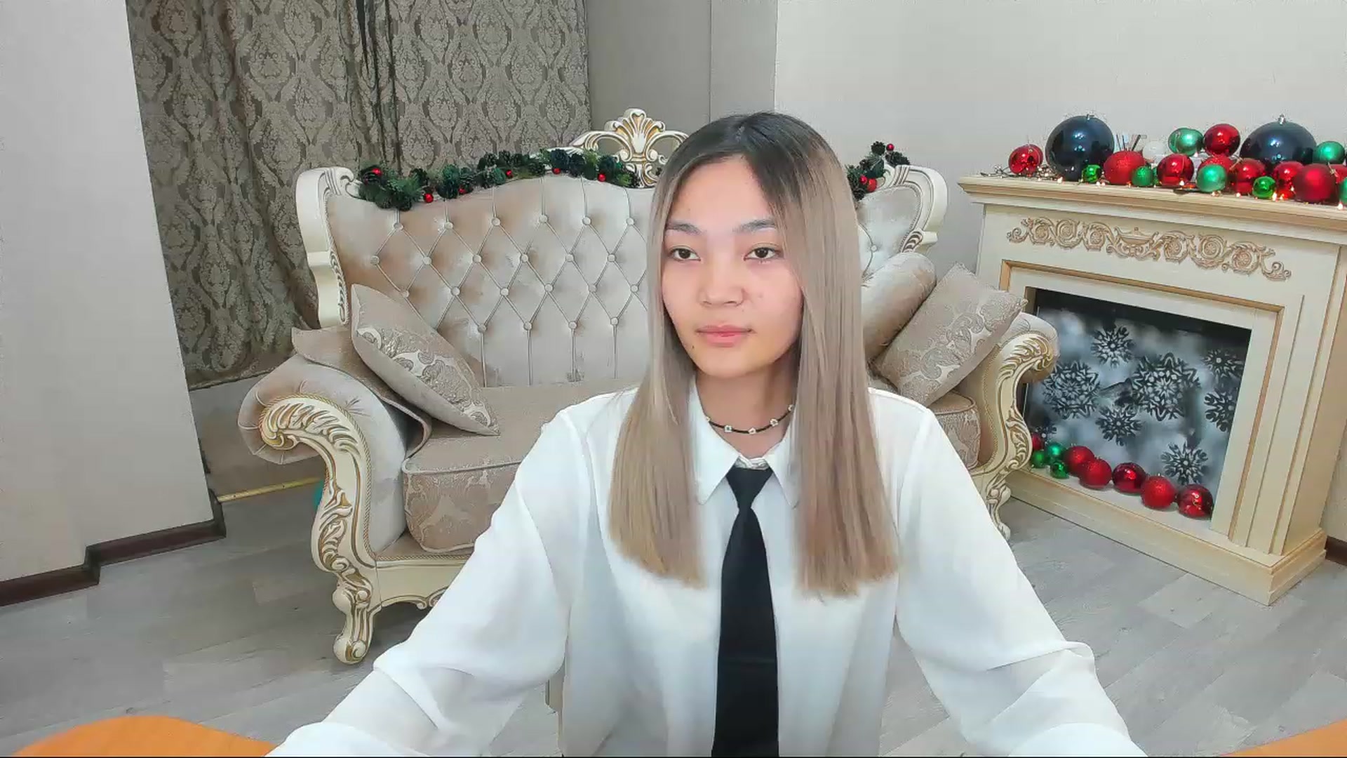 Gallery image thumbnail from HoneyLook's myfreecams stream on, 12/29/2022, 13:28 image 18 of 20