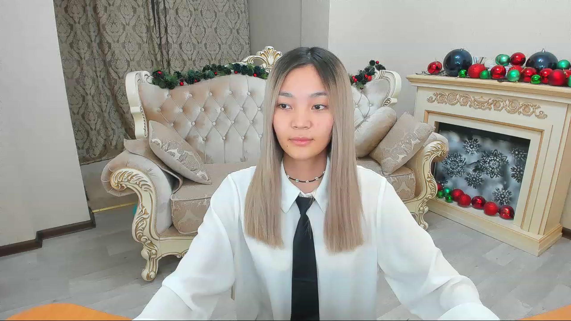 Gallery image thumbnail from HoneyLook's myfreecams stream on, 12/29/2022, 13:28 image 8 of 20