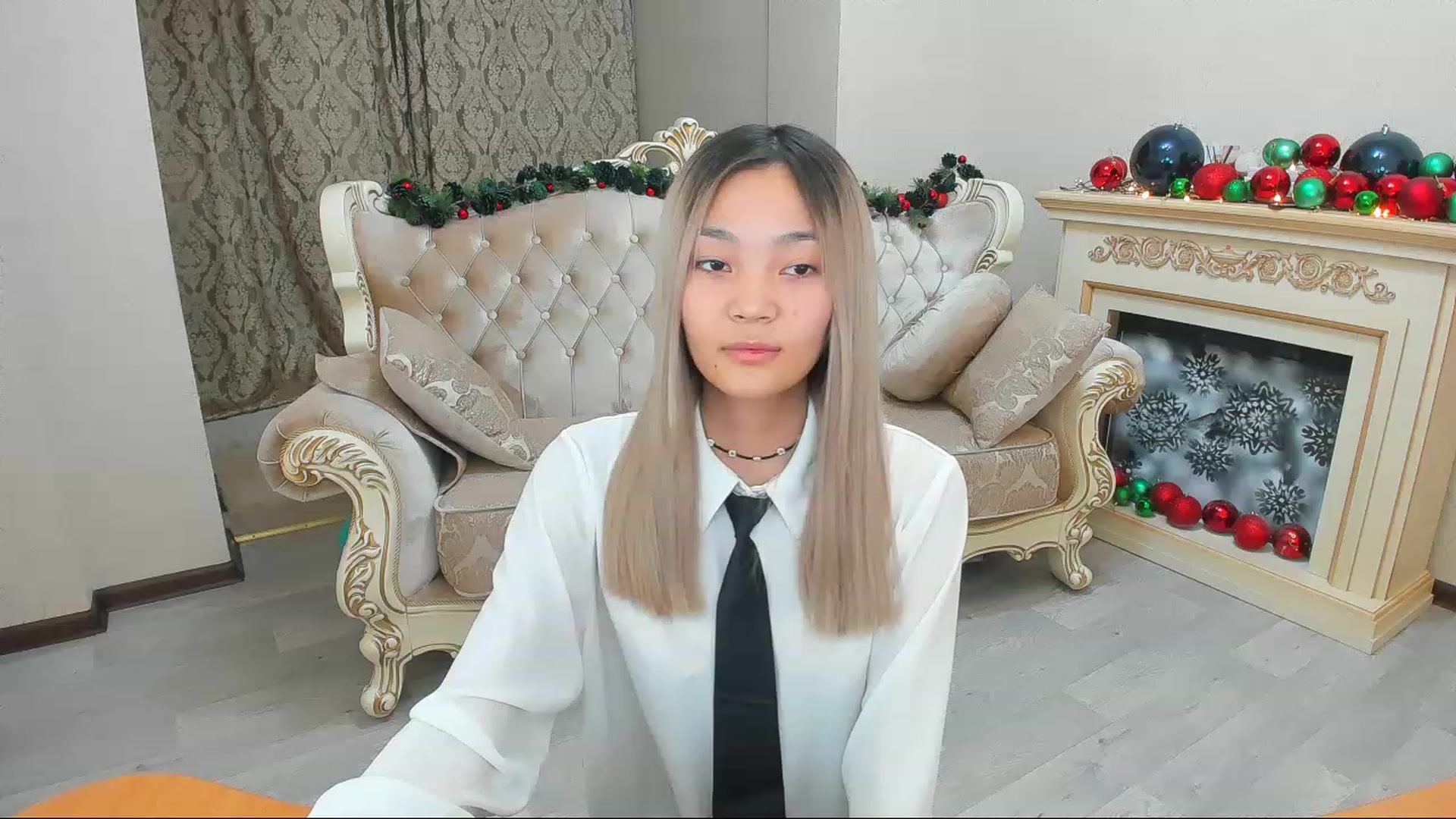 Gallery image thumbnail from HoneyLook's myfreecams stream on, 12/29/2022, 13:28 image 10 of 20
