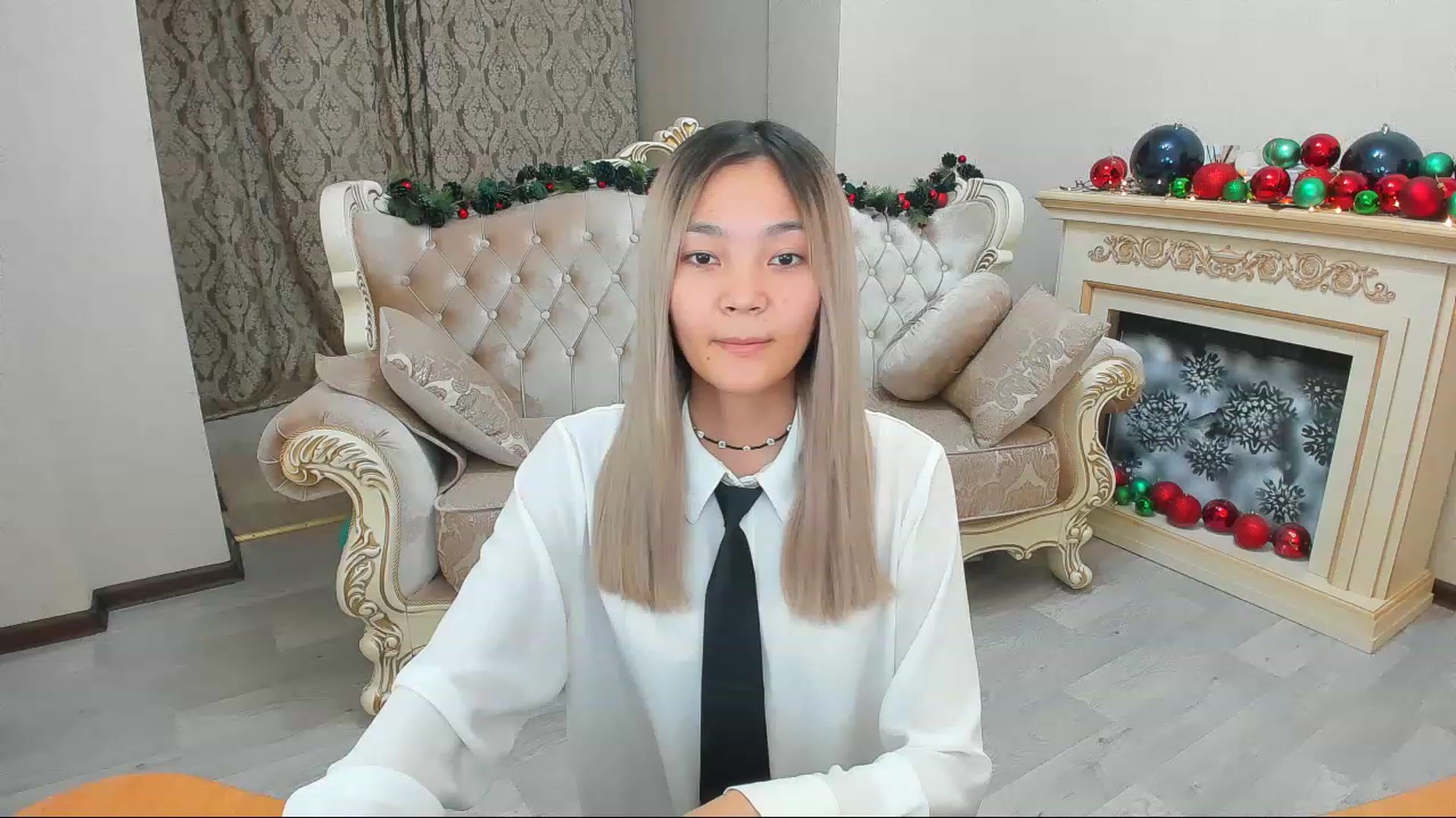 Gallery image thumbnail from HoneyLook's myfreecams stream on, 12/29/2022, 13:28 image 7 of 20