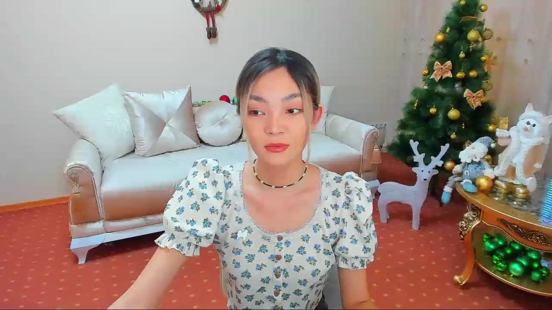 Gallery image thumbnail from HoneyLook's myfreecams stream on, 01/18/2023, 11:16 image 4 of 20