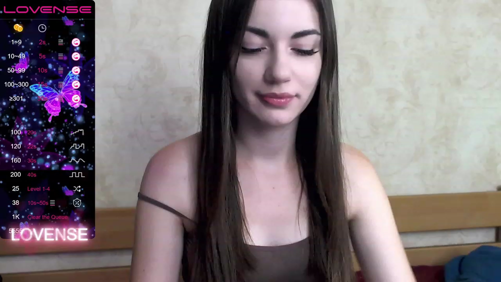 Gallery image thumbnail from HoneyMargaret's myfreecams stream on, 07/21/2023, 02:46 image 5 of 20