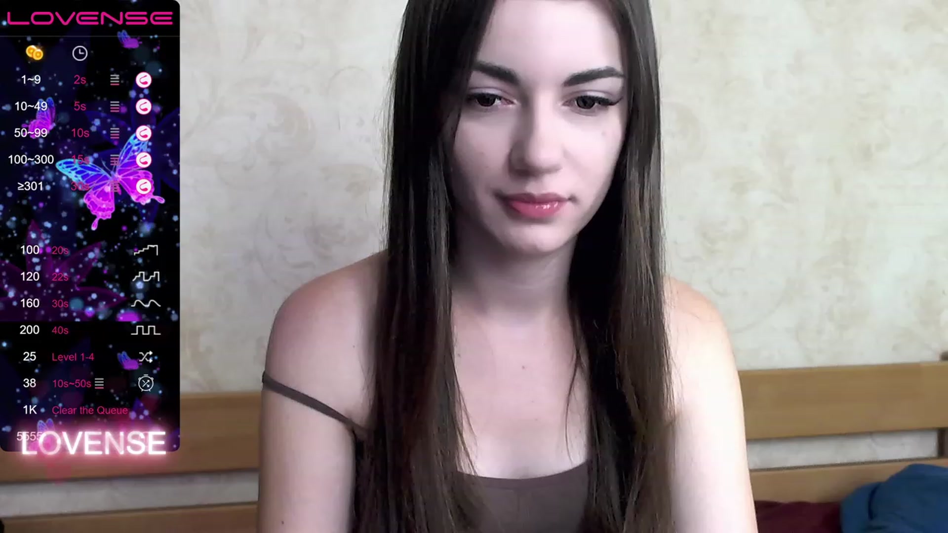 Gallery image thumbnail from HoneyMargaret's myfreecams stream on, 07/21/2023, 02:46 image 6 of 20