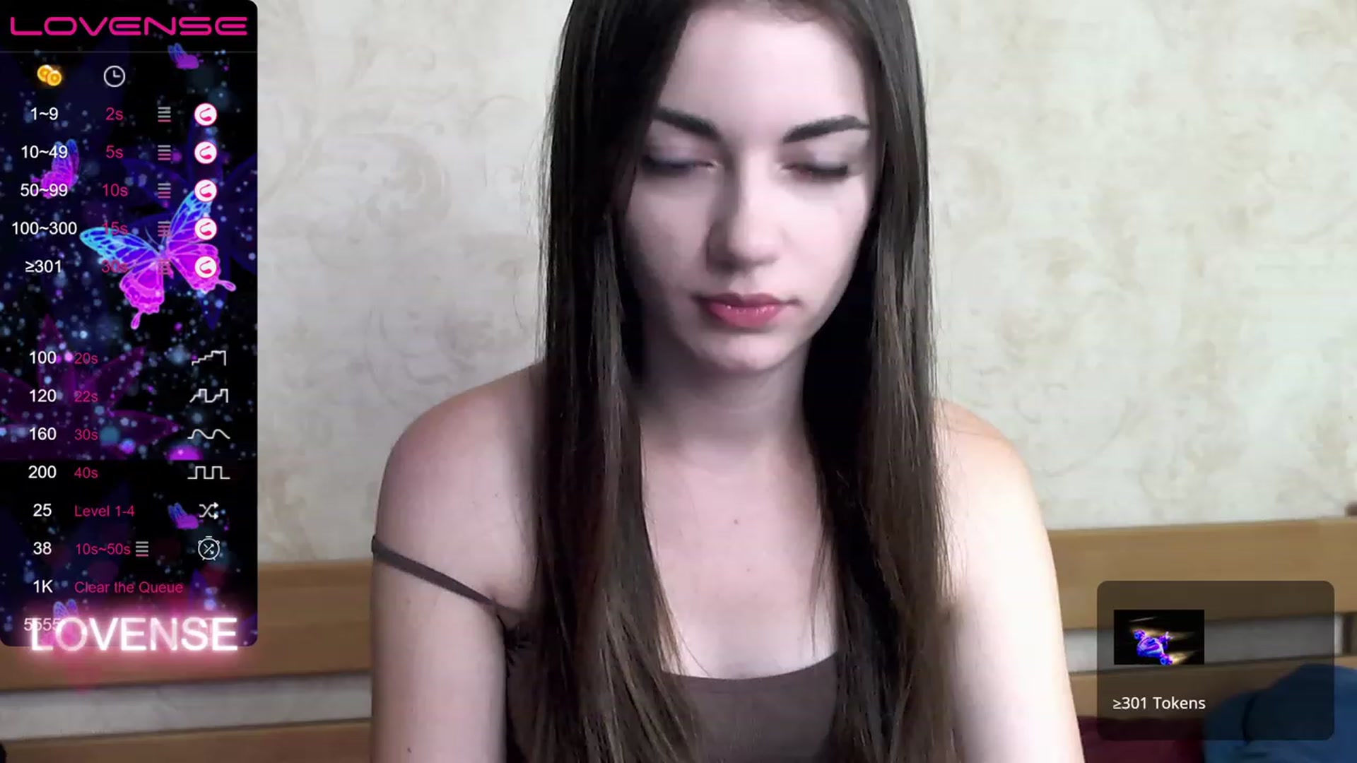 Gallery image thumbnail from HoneyMargaret's myfreecams stream on, 07/21/2023, 02:46 image 3 of 20