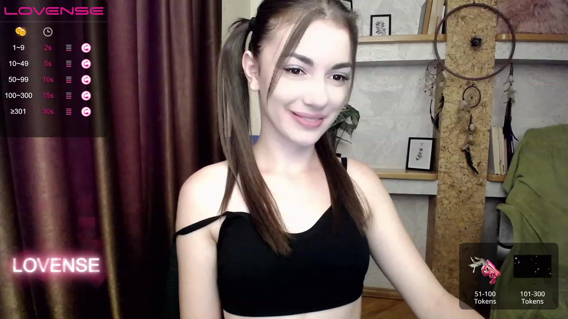 Gallery image thumbnail from HoneyMargaret's myfreecams stream on, 07/23/2023, 14:04 image 7 of 20
