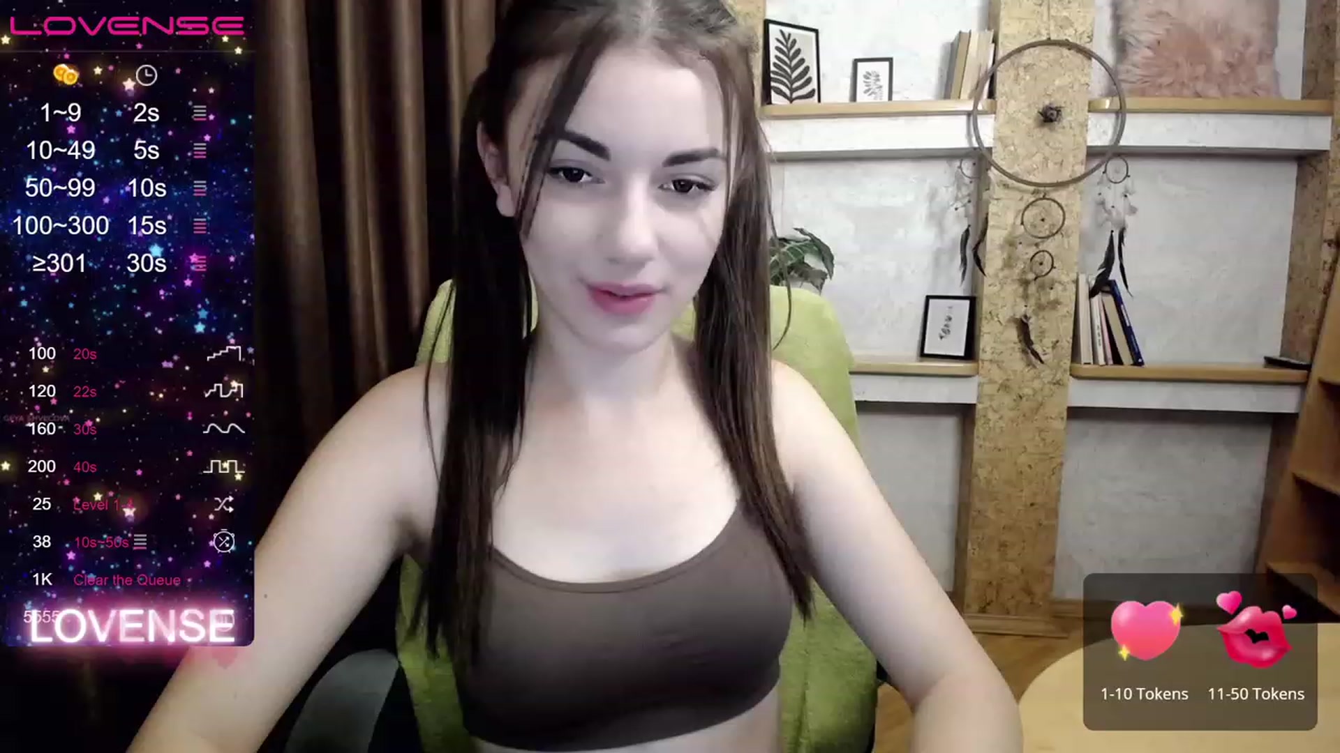Gallery image thumbnail from HoneyMargaret's myfreecams stream on, 08/08/2023, 17:56 image 1 of 20