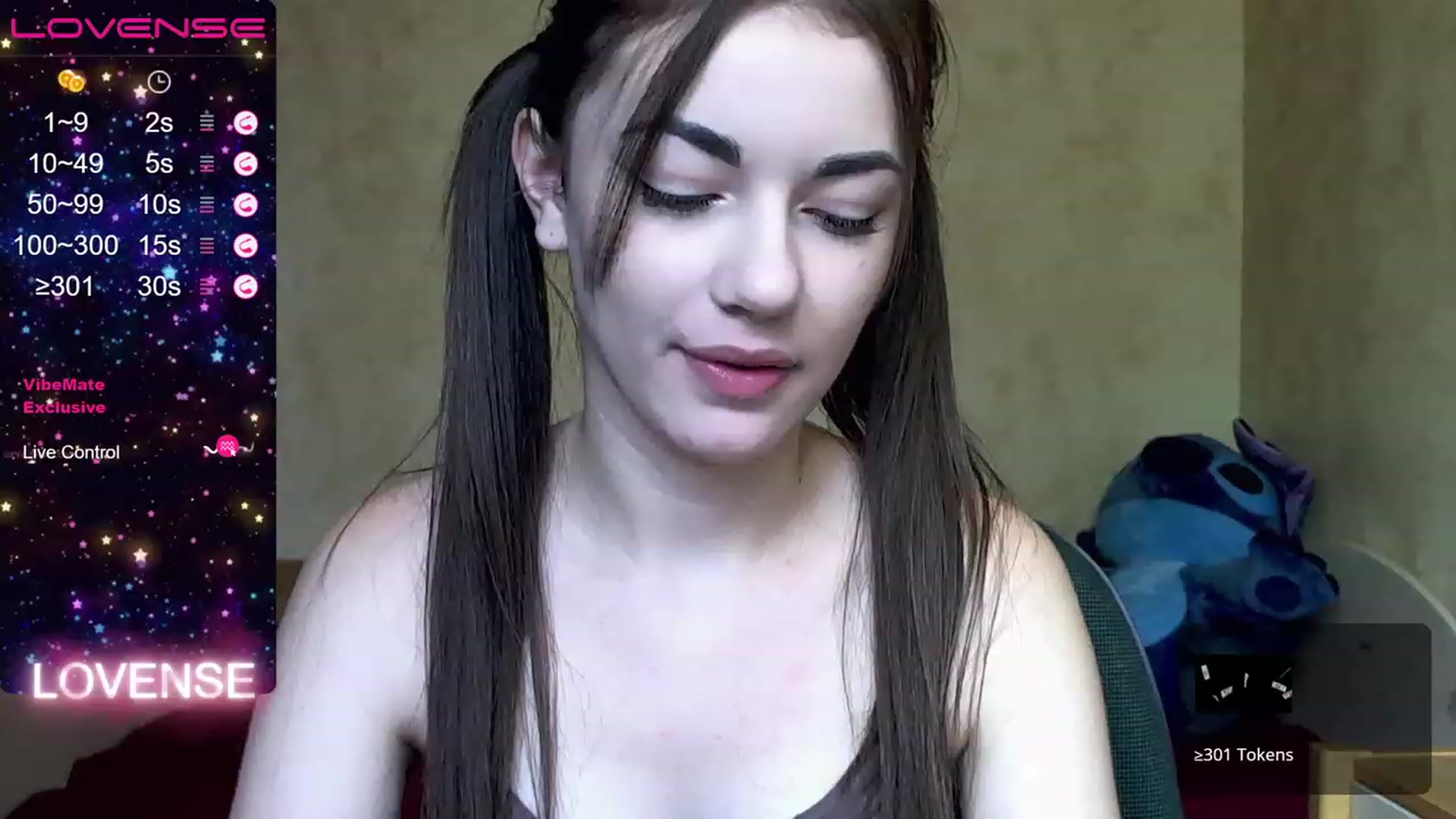 Gallery image thumbnail from HoneyMargaret's myfreecams stream on, 08/09/2023, 16:25 image 13 of 20