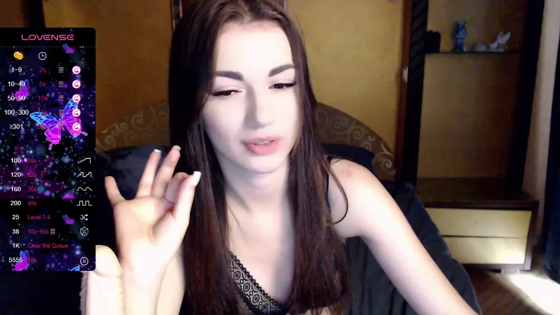 Gallery image thumbnail from HoneyMargaret's myfreecams stream on, 08/17/2023, 15:11 image 15 of 20
