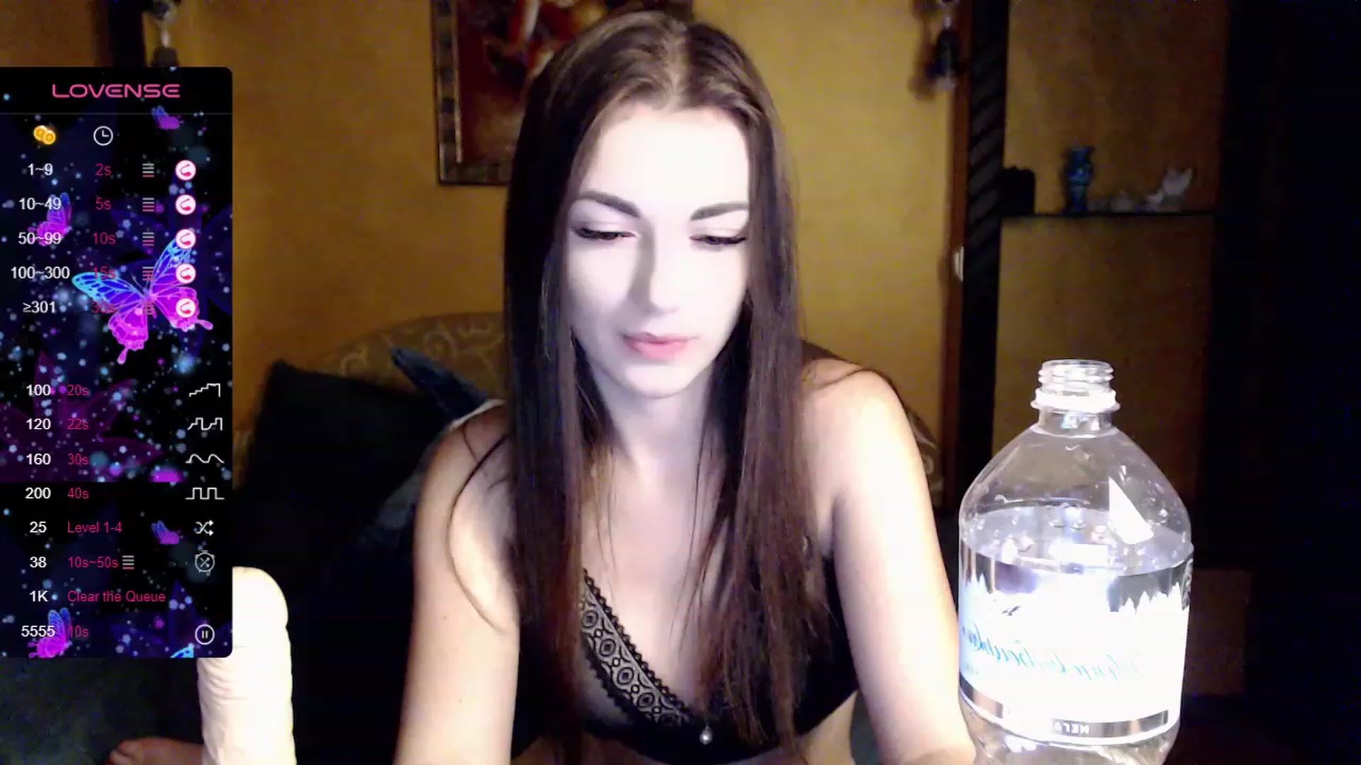 Gallery image thumbnail from HoneyMargaret's myfreecams stream on, 08/17/2023, 18:03 image 19 of 20