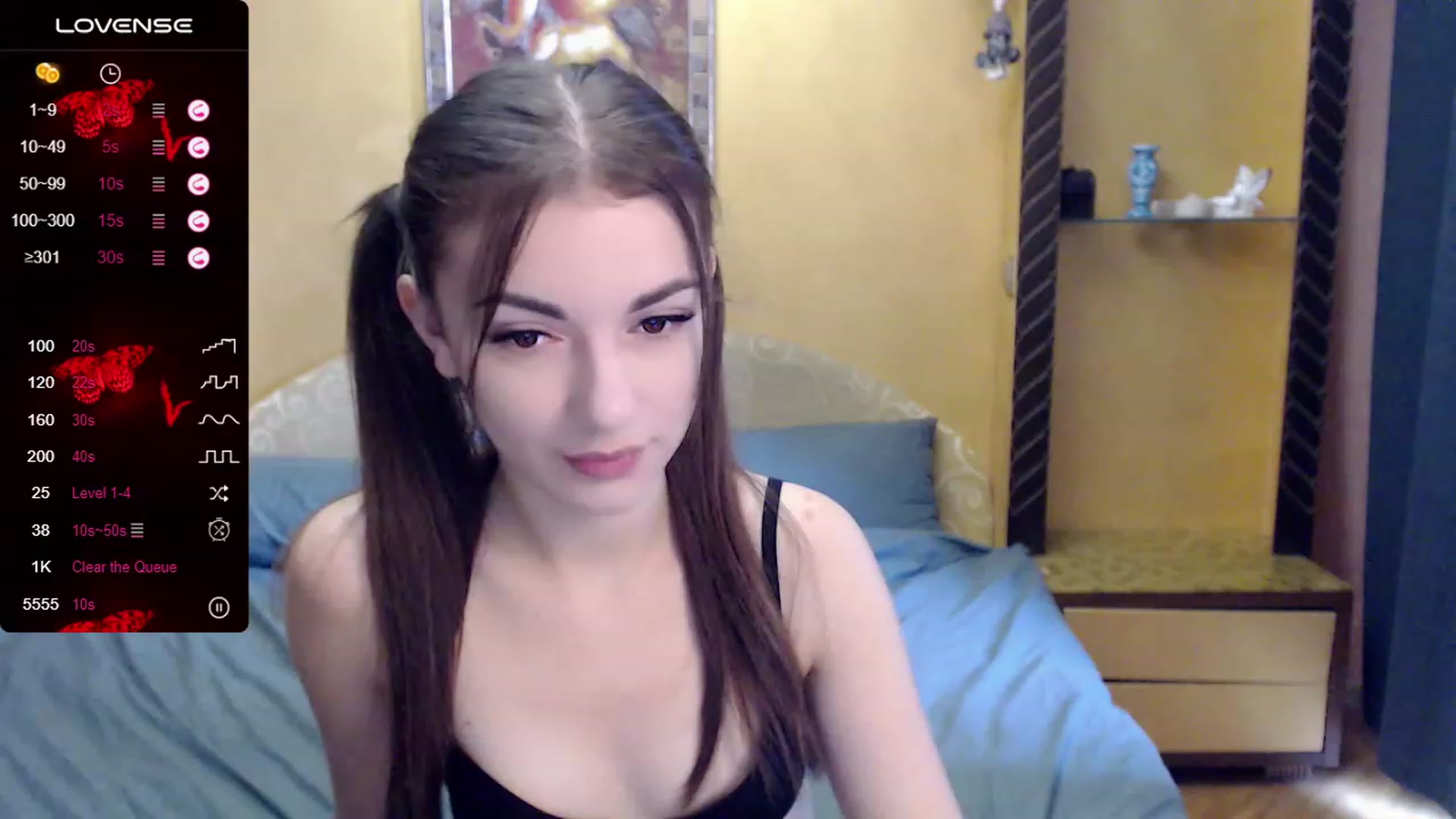 Gallery image thumbnail from HoneyMargaret's myfreecams stream on, 08/18/2023, 12:20 image 3 of 20