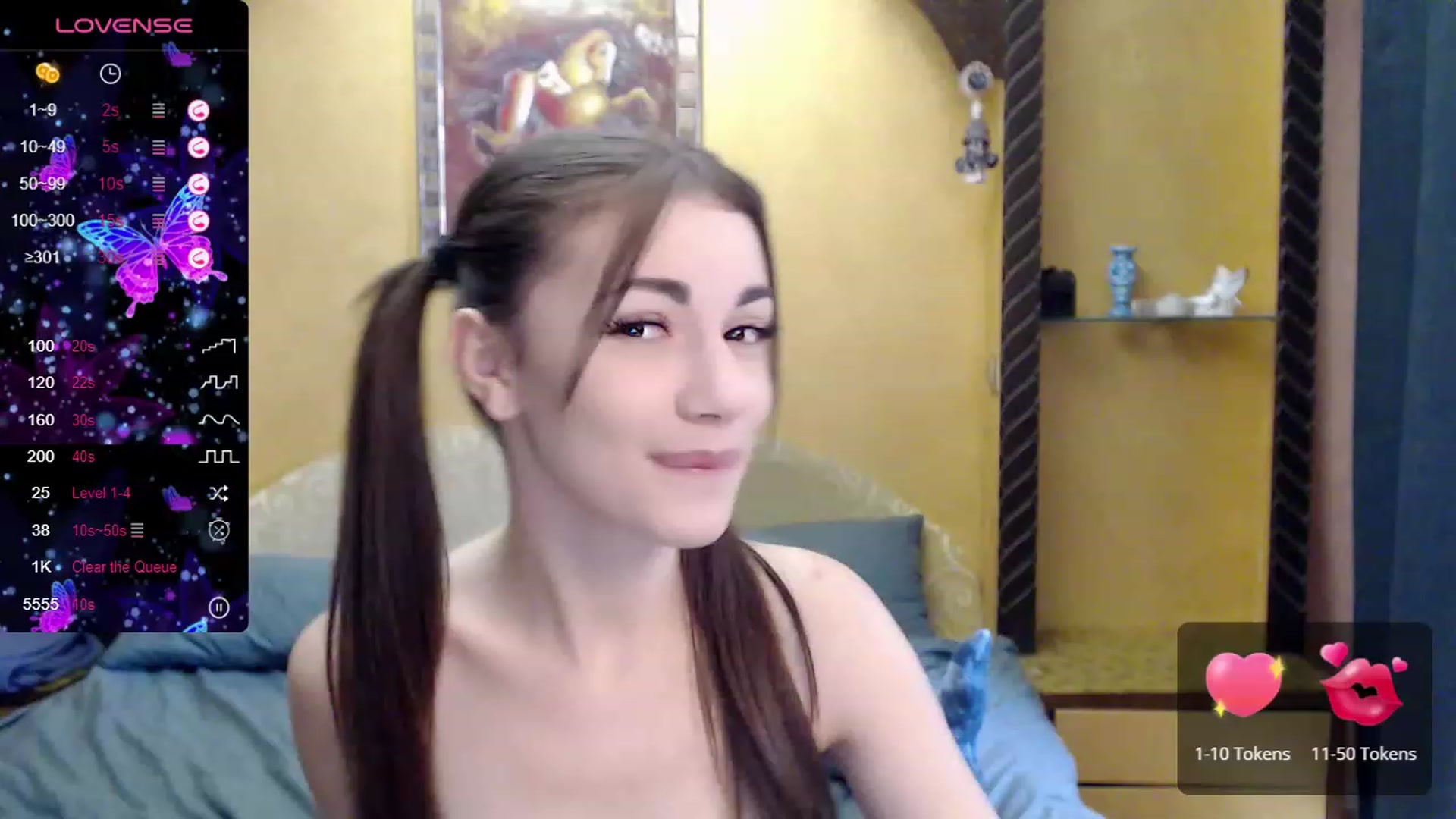 Gallery image thumbnail from HoneyMargaret's myfreecams stream on, 08/18/2023, 13:56 image 15 of 20