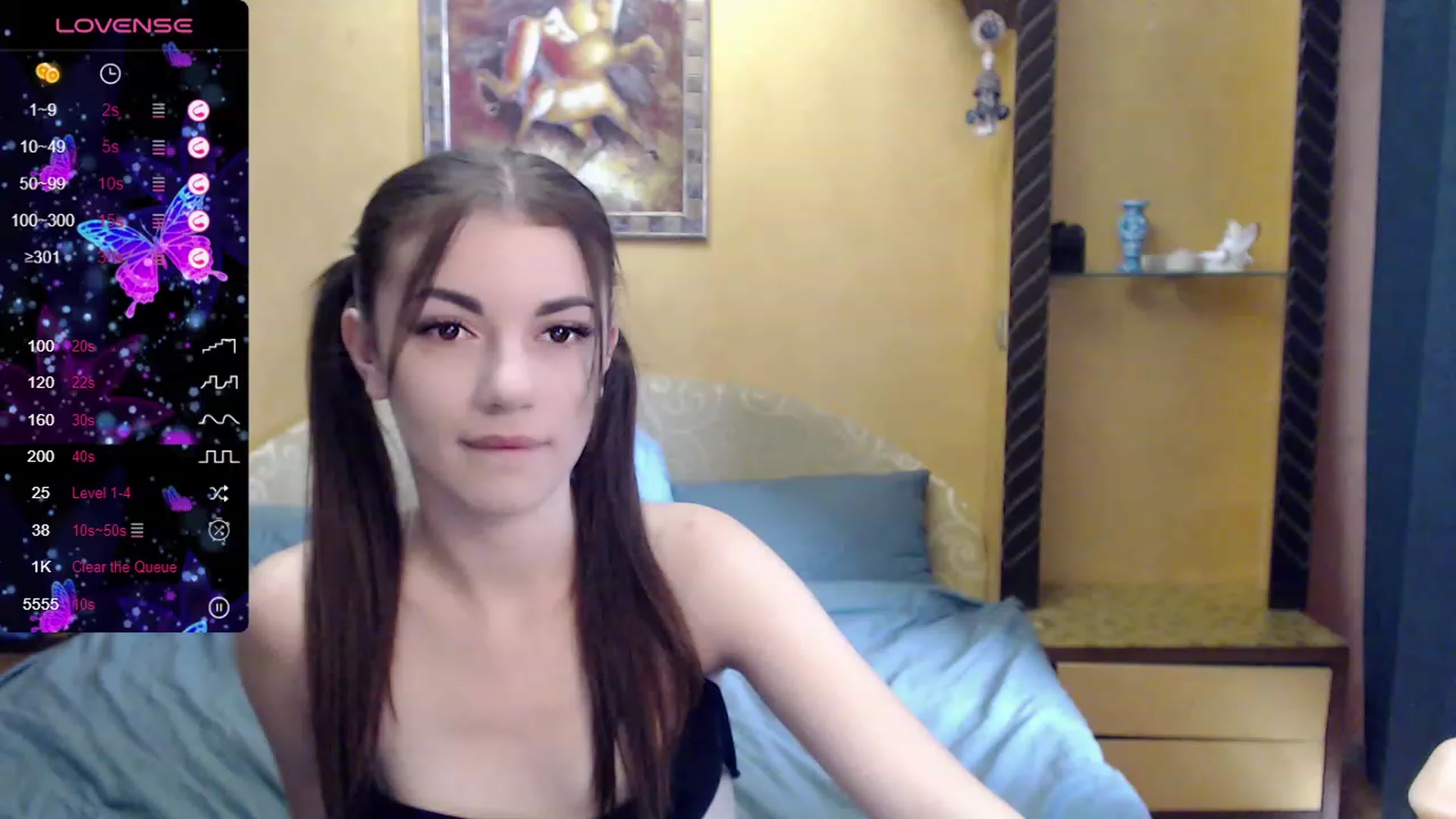 Gallery image thumbnail from HoneyMargaret's myfreecams stream on, 08/18/2023, 13:56 image 7 of 20