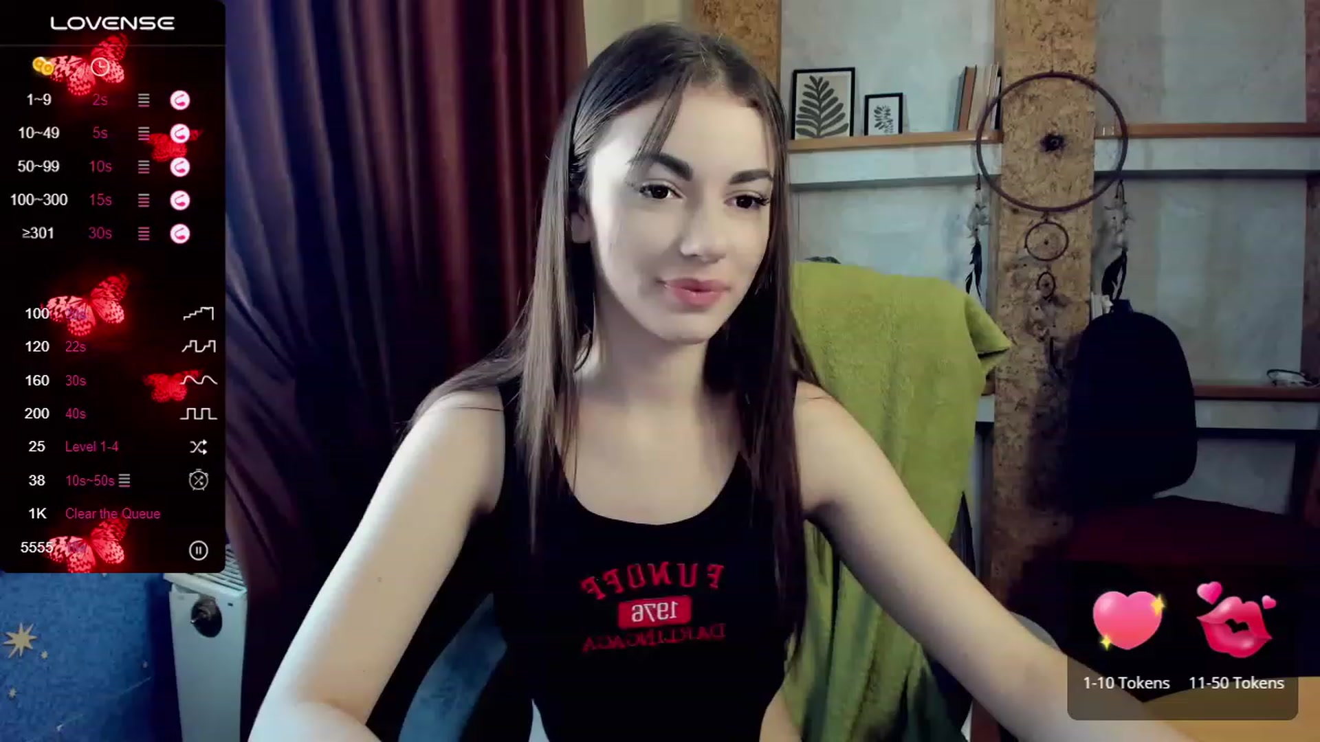 Gallery image thumbnail from HoneyMargaret's myfreecams stream on, 09/08/2023, 10:47 image 16 of 20
