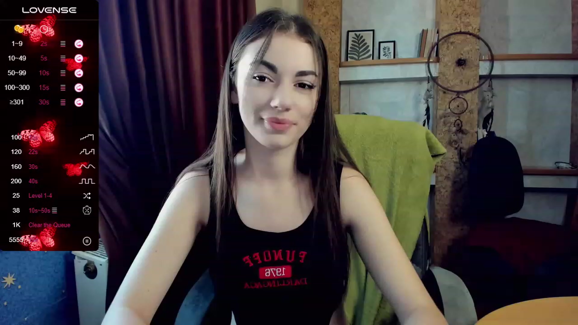 Gallery image thumbnail from HoneyMargaret's myfreecams stream on, 09/08/2023, 10:47 image 18 of 20