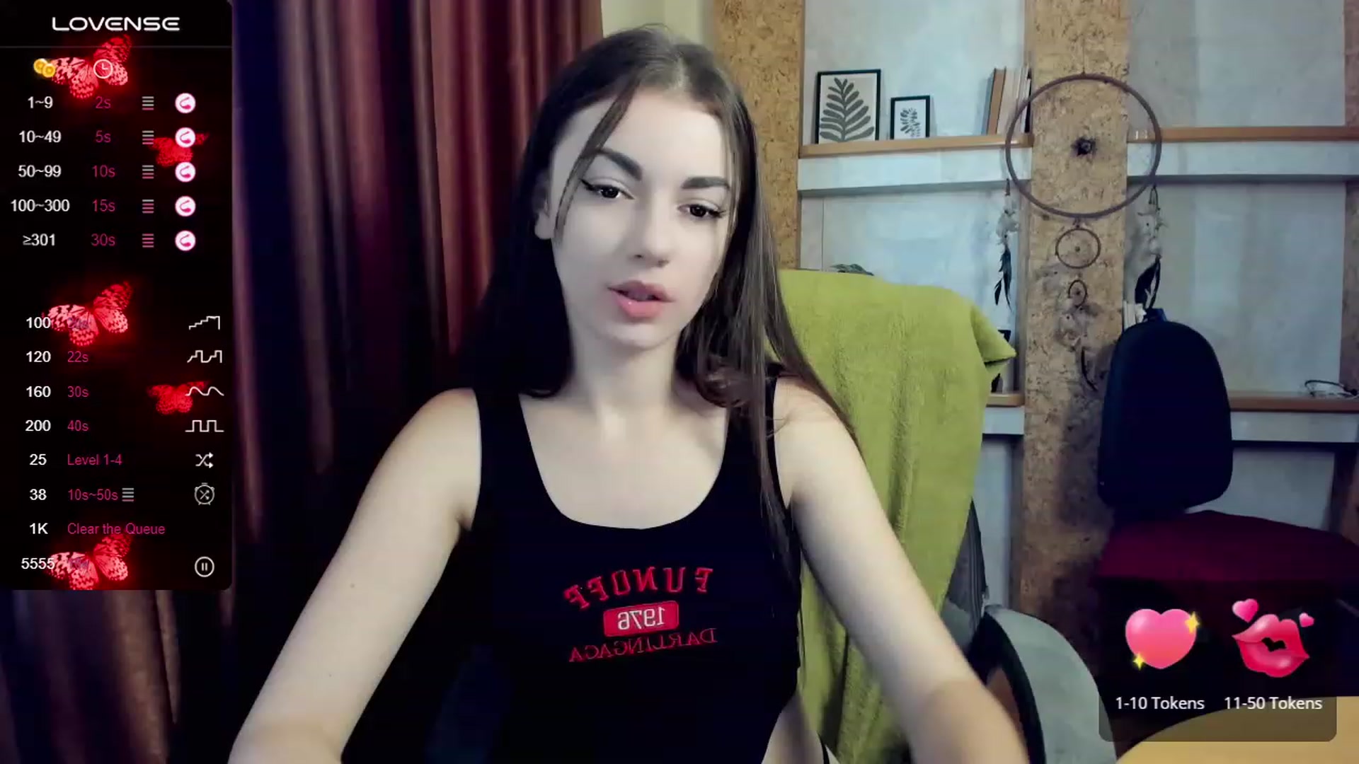Gallery image thumbnail from HoneyMargaret's myfreecams stream on, 09/08/2023, 10:47 image 3 of 20