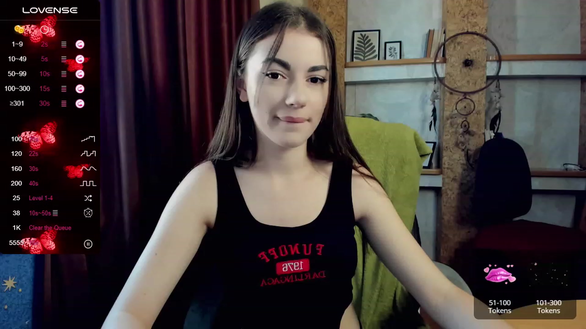 Gallery image thumbnail from HoneyMargaret's myfreecams stream on, 09/08/2023, 10:47 image 1 of 20