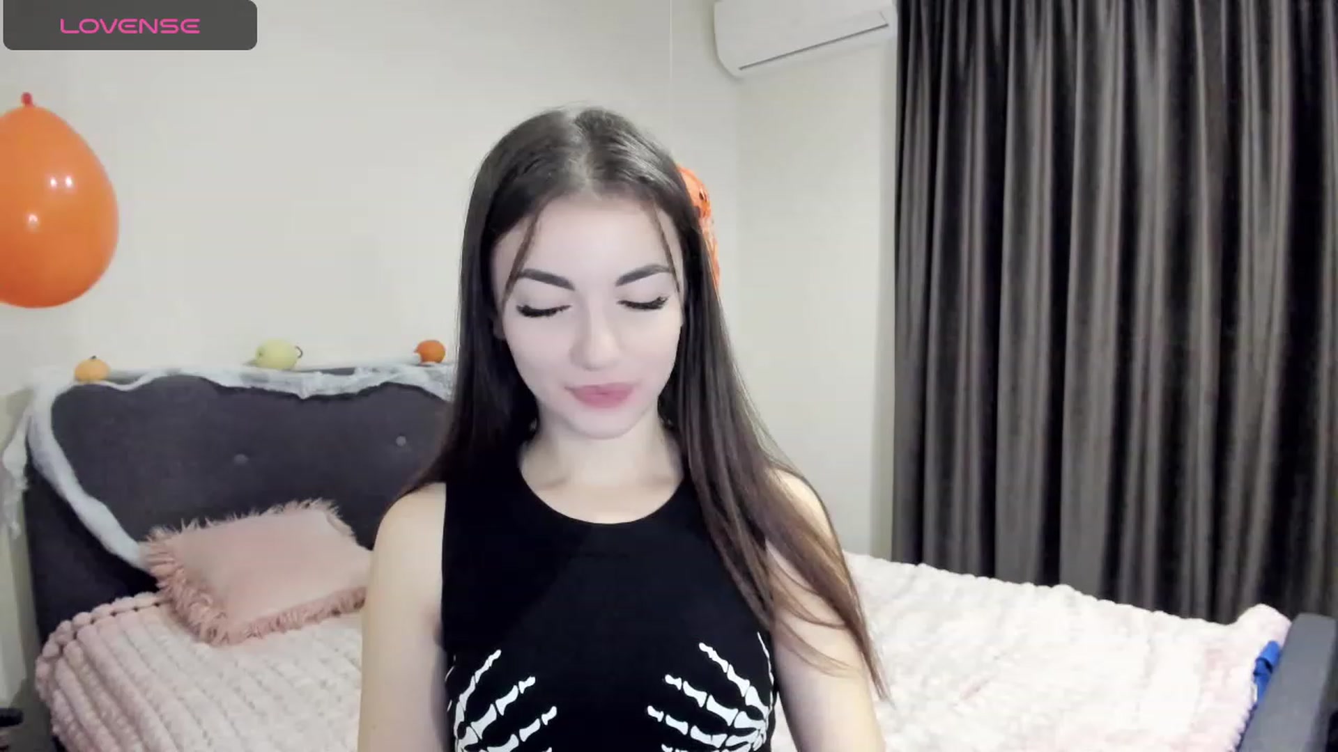 Gallery image thumbnail from HoneyMargo's myfreecams stream on, 11/05/2023, 14:38 image 2 of 20