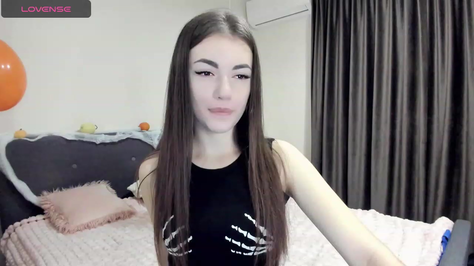 Gallery image thumbnail from HoneyMargo's myfreecams stream on, 11/05/2023, 14:38 image 5 of 20