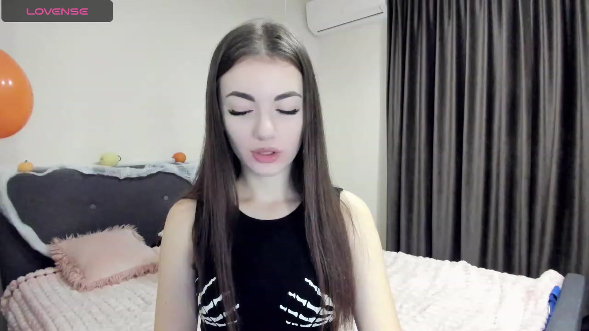 Gallery image thumbnail from HoneyMargo's myfreecams stream on, 11/05/2023, 14:38 image 8 of 20