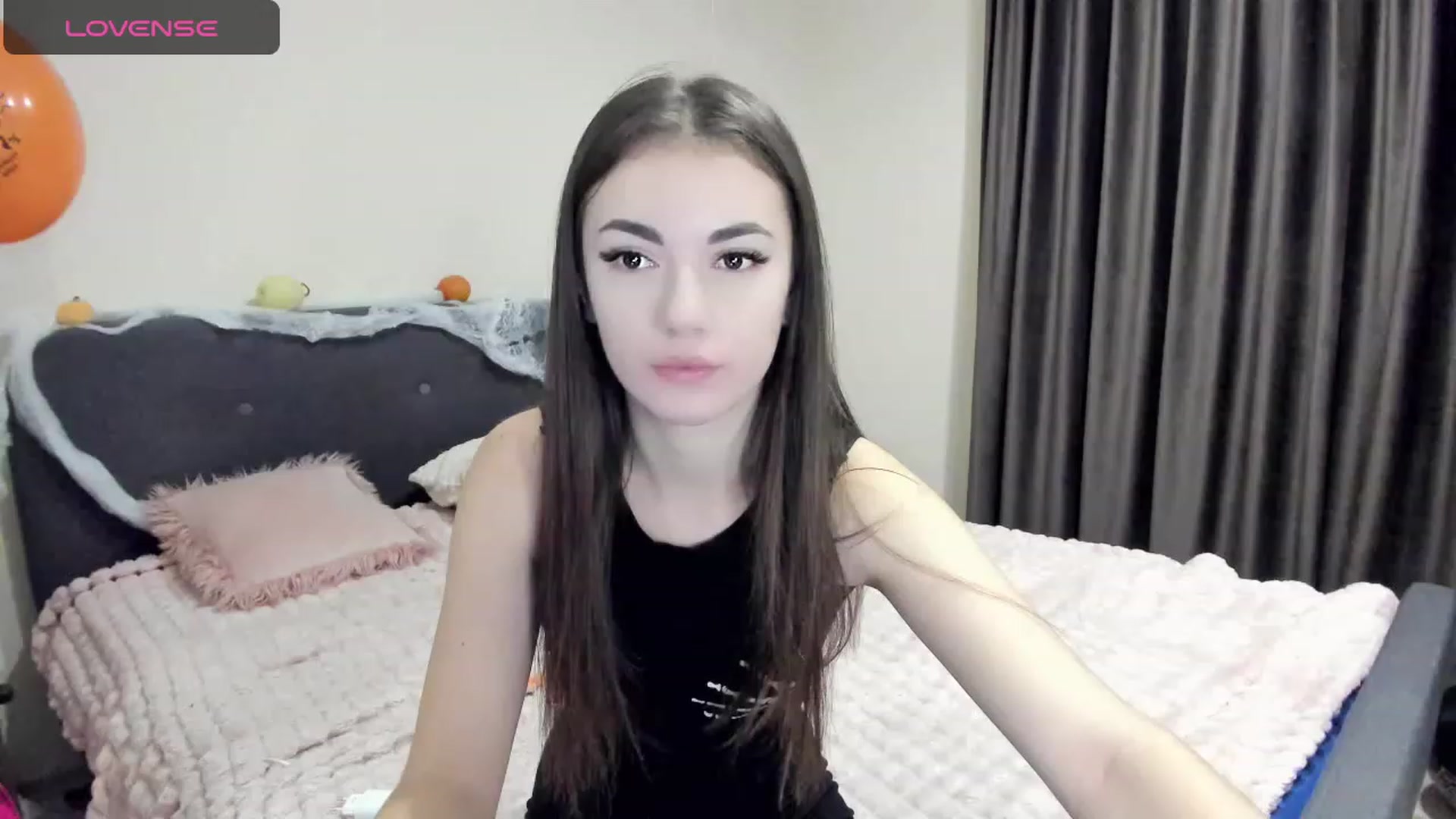 Gallery image thumbnail from HoneyMargo's myfreecams stream on, 11/05/2023, 17:37 image 4 of 20
