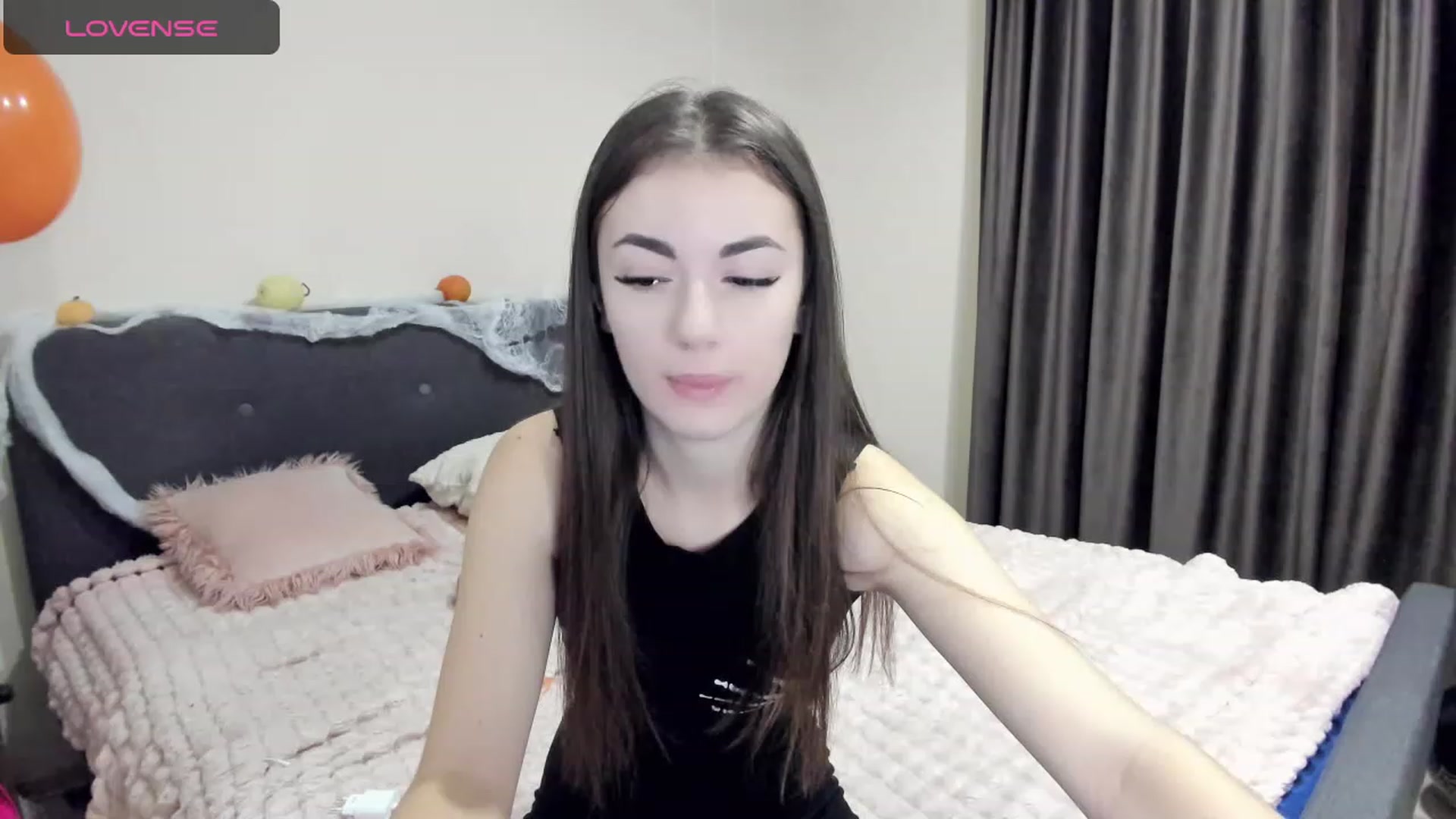 Gallery image thumbnail from HoneyMargo's myfreecams stream on, 11/05/2023, 17:37 image 5 of 20