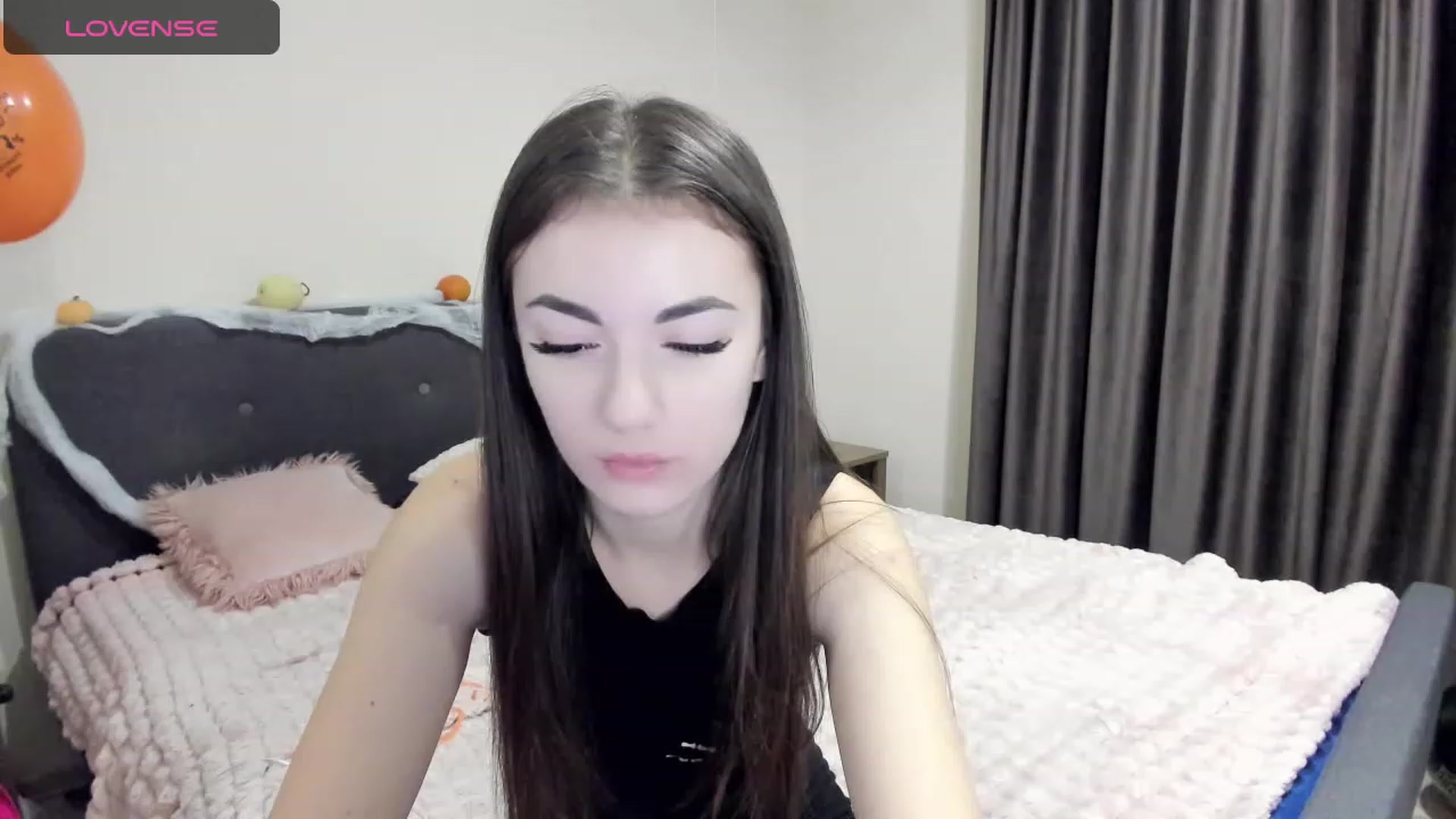 Gallery image thumbnail from HoneyMargo's myfreecams stream on, 11/05/2023, 17:37 image 1 of 20