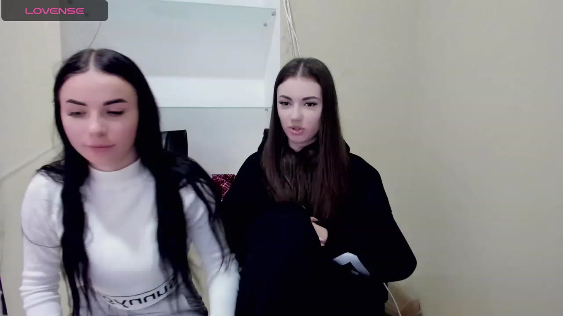 Gallery image thumbnail from HoneyMargo's myfreecams stream on, 11/06/2023, 11:17 image 1 of 20