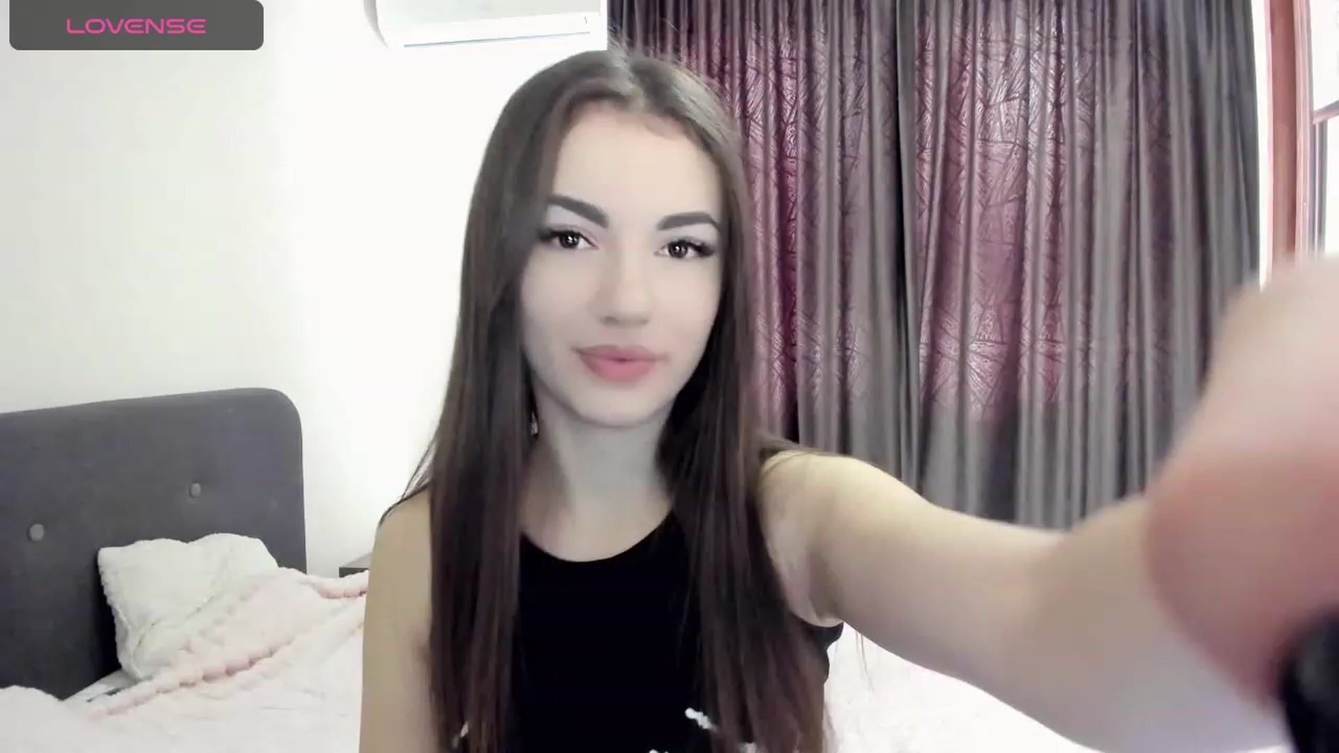 Gallery image thumbnail from HoneyMargo's myfreecams stream on, 11/10/2023, 09:05 image 2 of 20