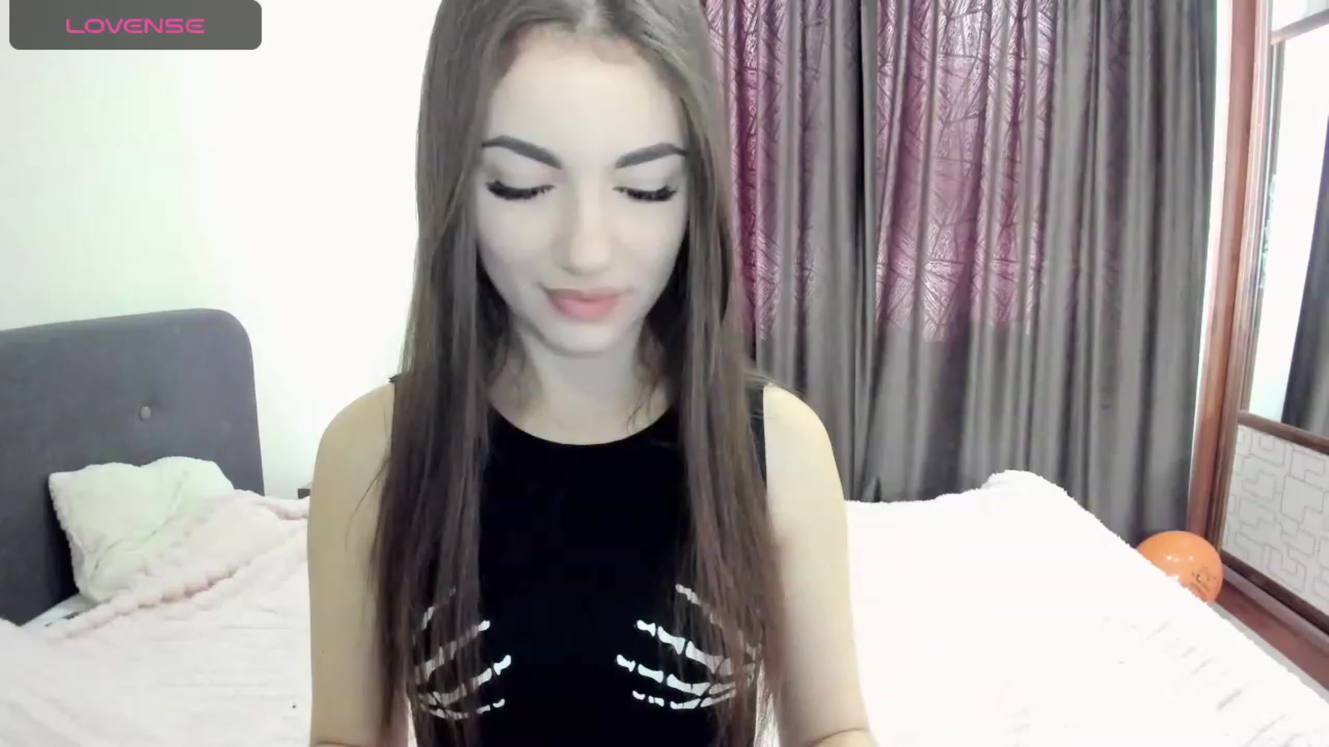 Gallery image thumbnail from HoneyMargo's myfreecams stream on, 11/10/2023, 09:05 image 9 of 20